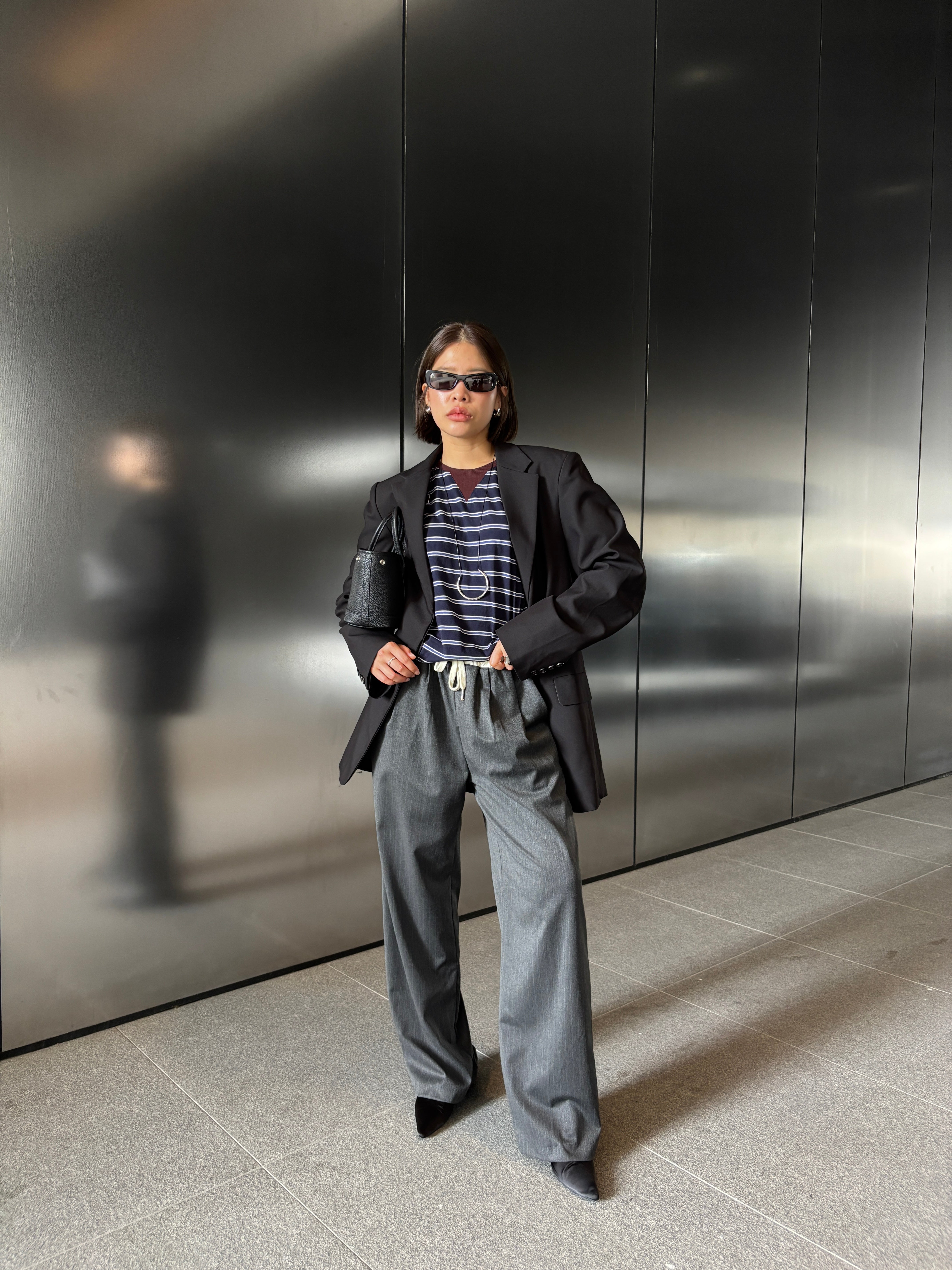contrast drawstring waist trousers