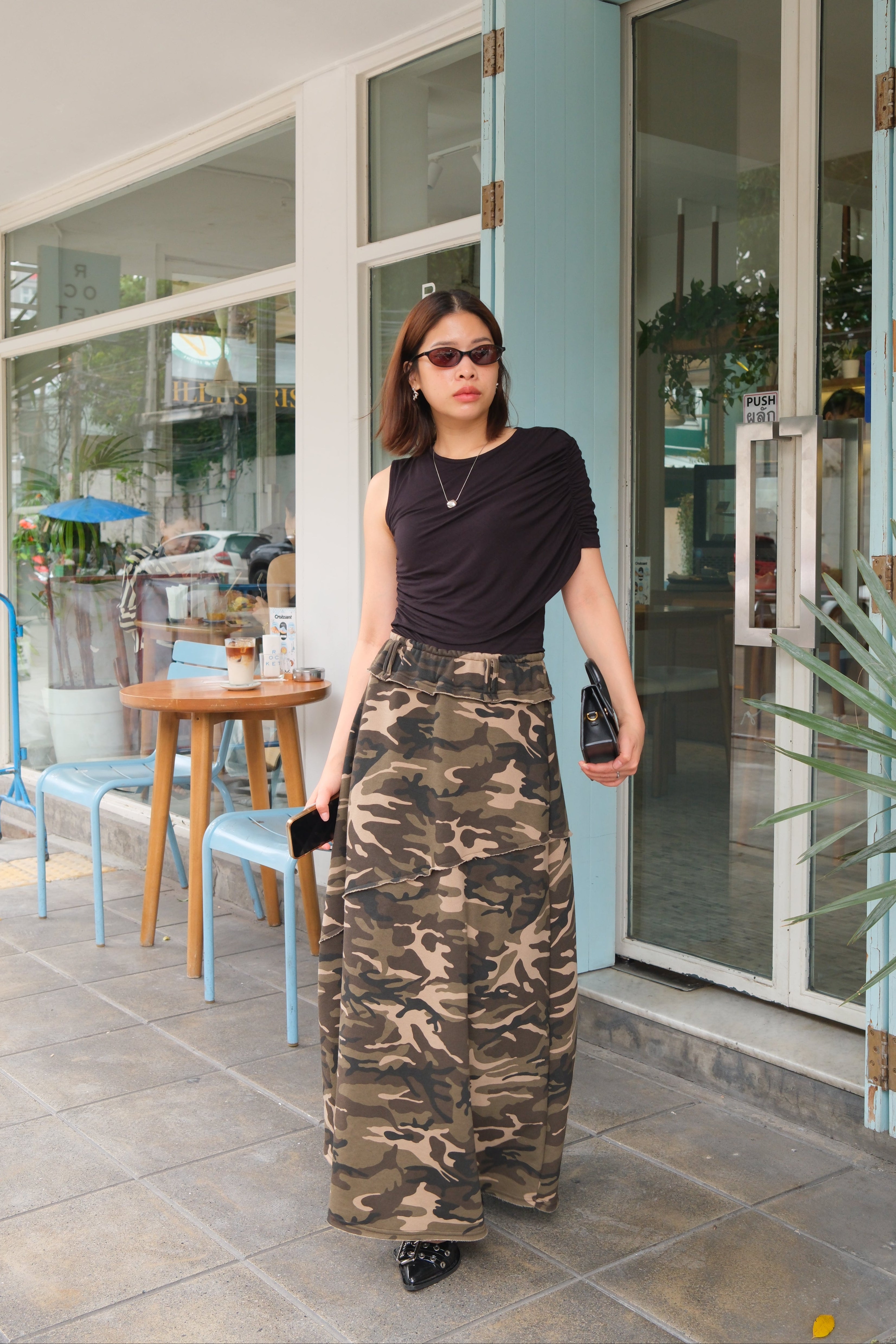 Elasticated waist camo maxi skirt