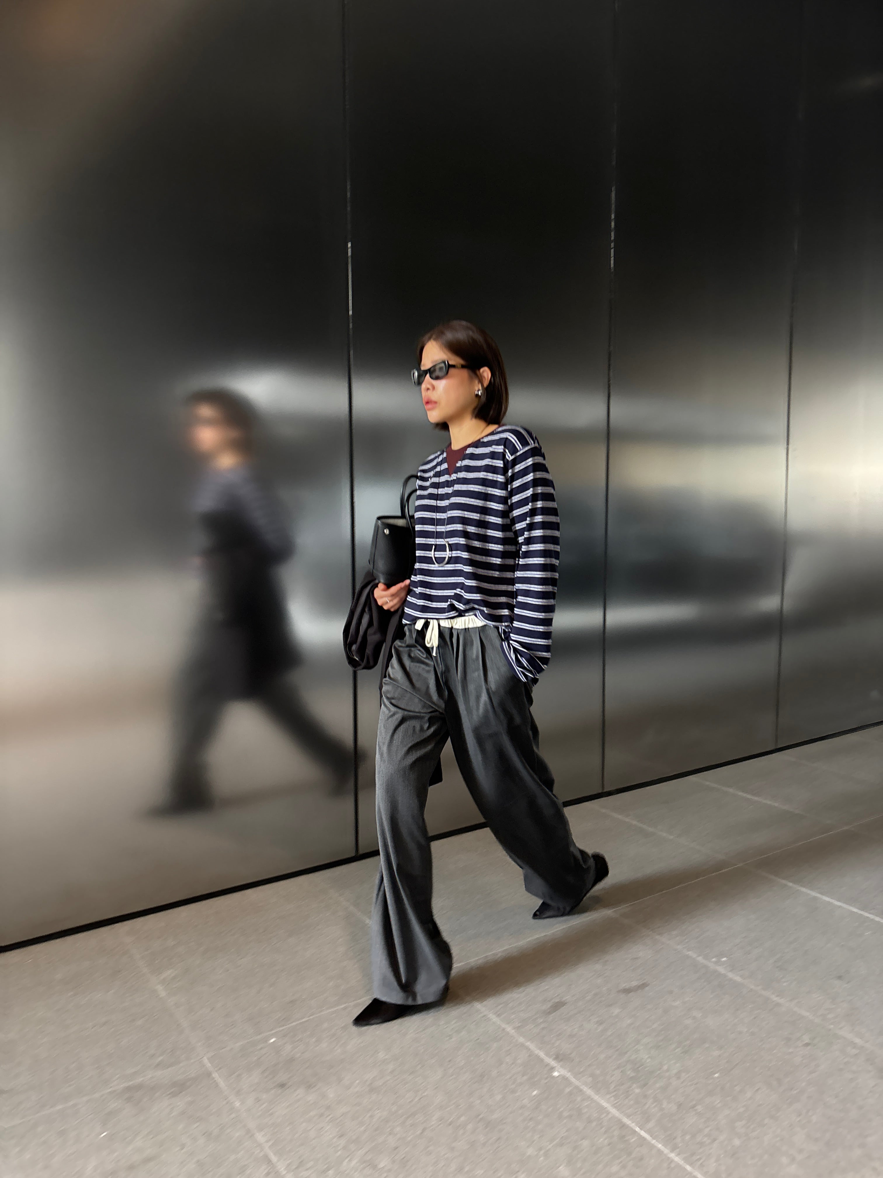 contrast drawstring waist trousers