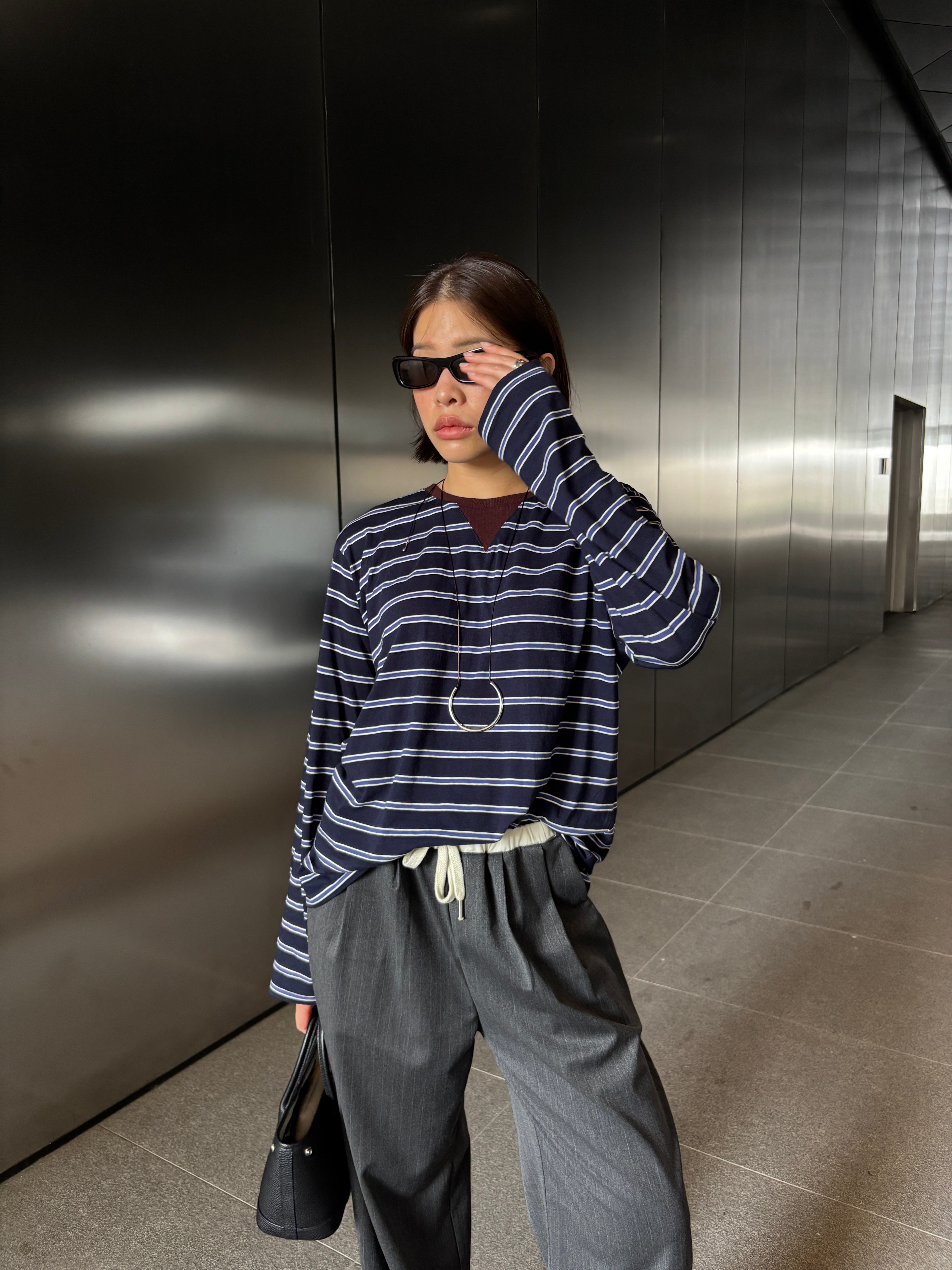 Triangle collar striped long-sleeve soft tee
