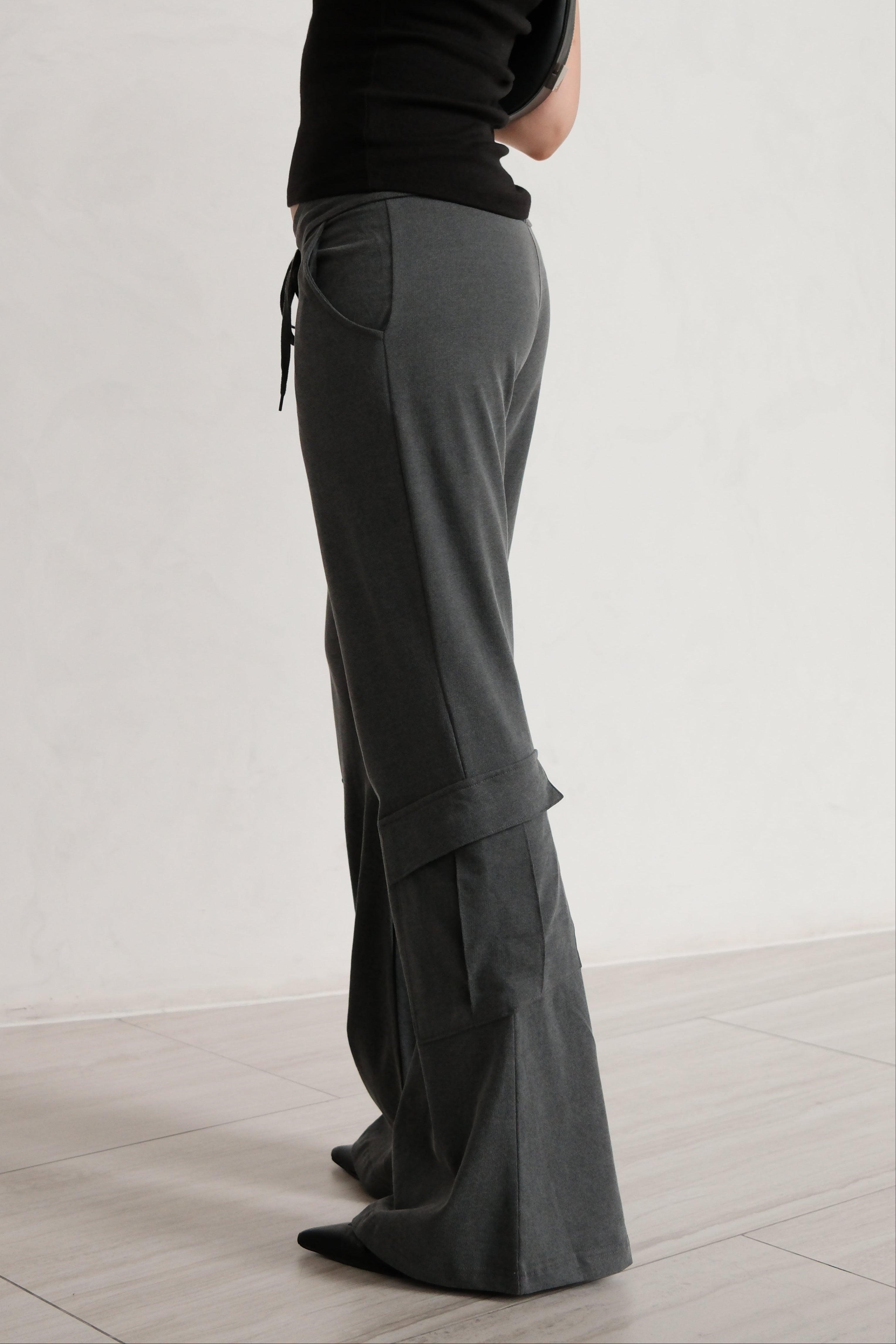Vintage cargo flared pants