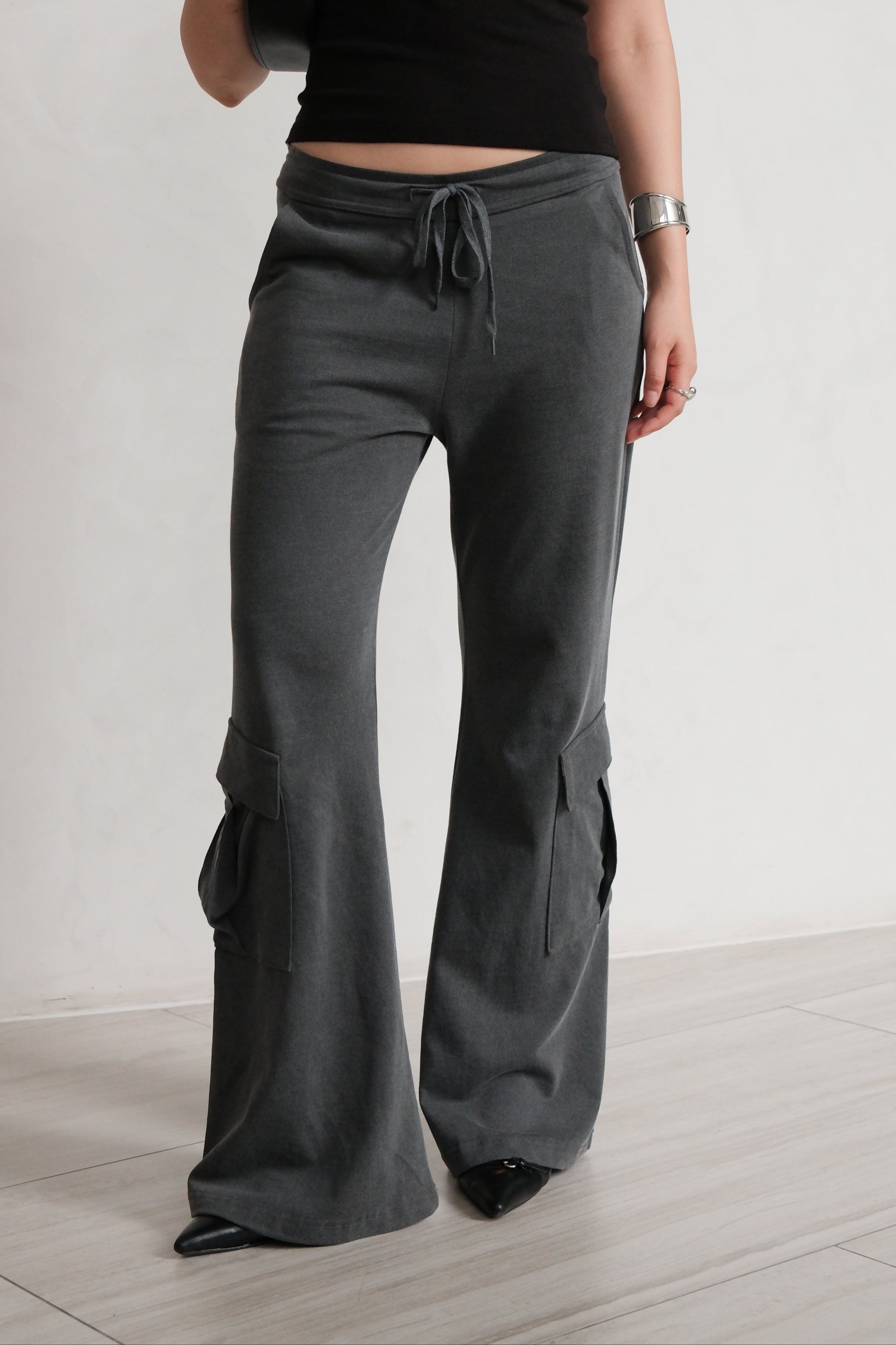 Vintage cargo flared pants