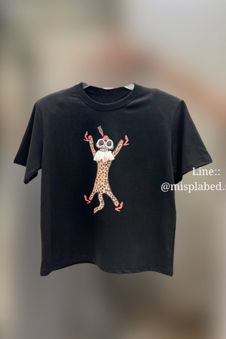 Girly leopard padded shoulder tee