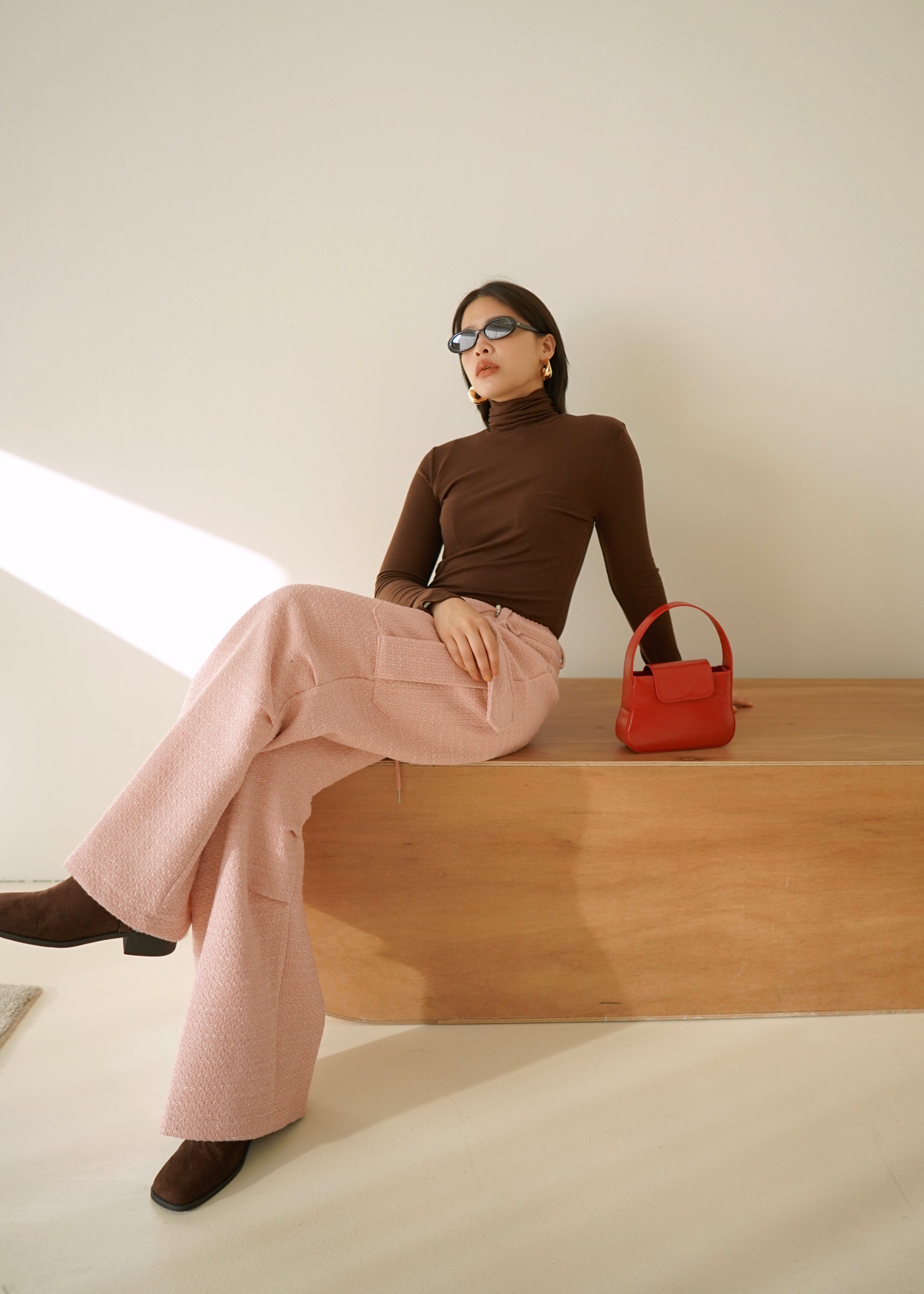 ribbed turtleneck long sleeve tee