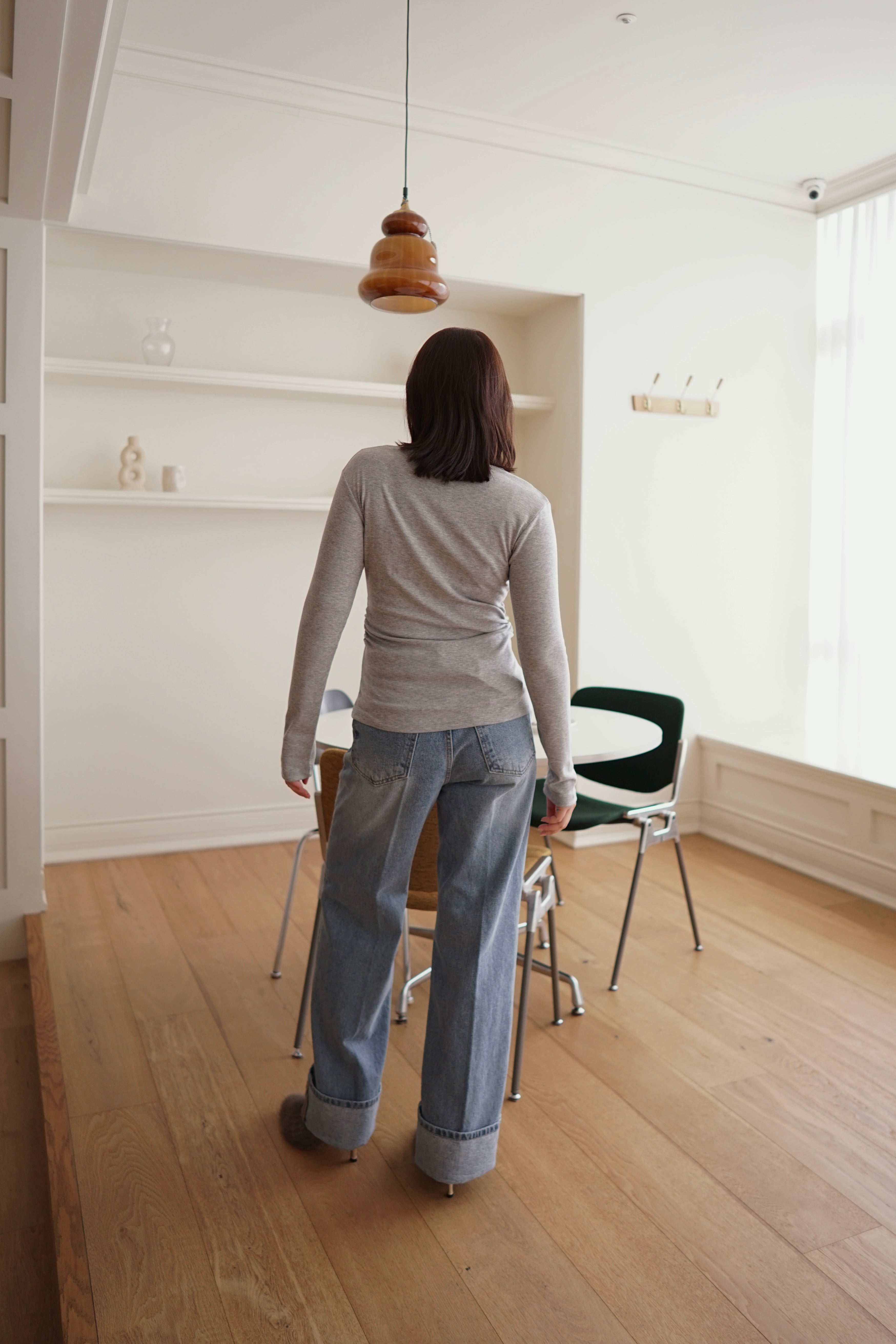 double layered side ruched long sleeve soft tee