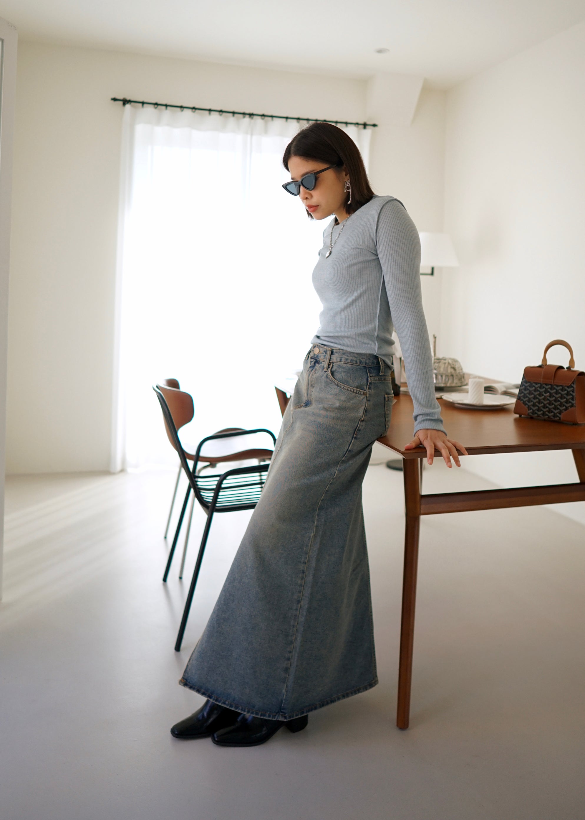 sand wash front slit denim maxi skirt