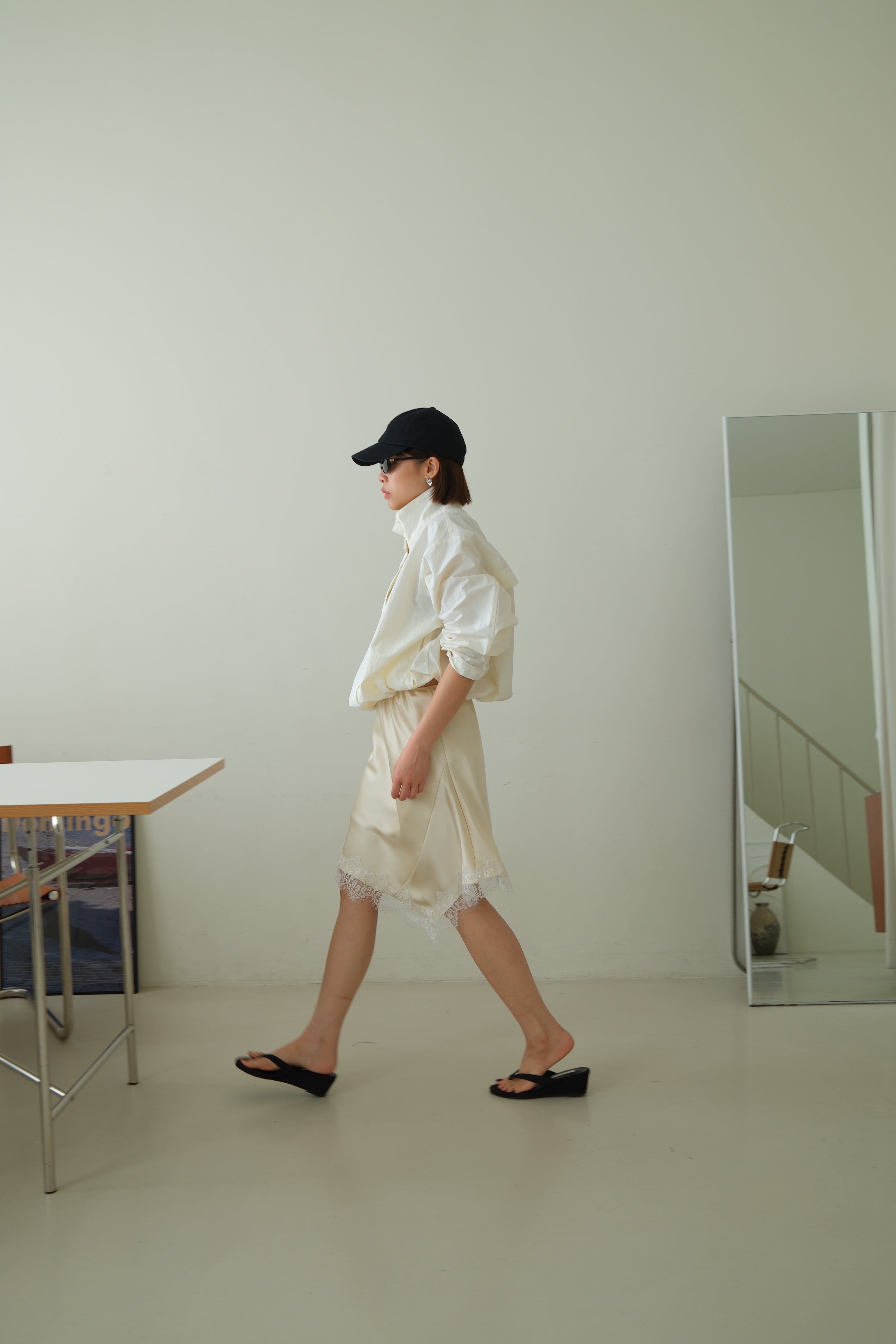 Airy Windbreaker Jacket