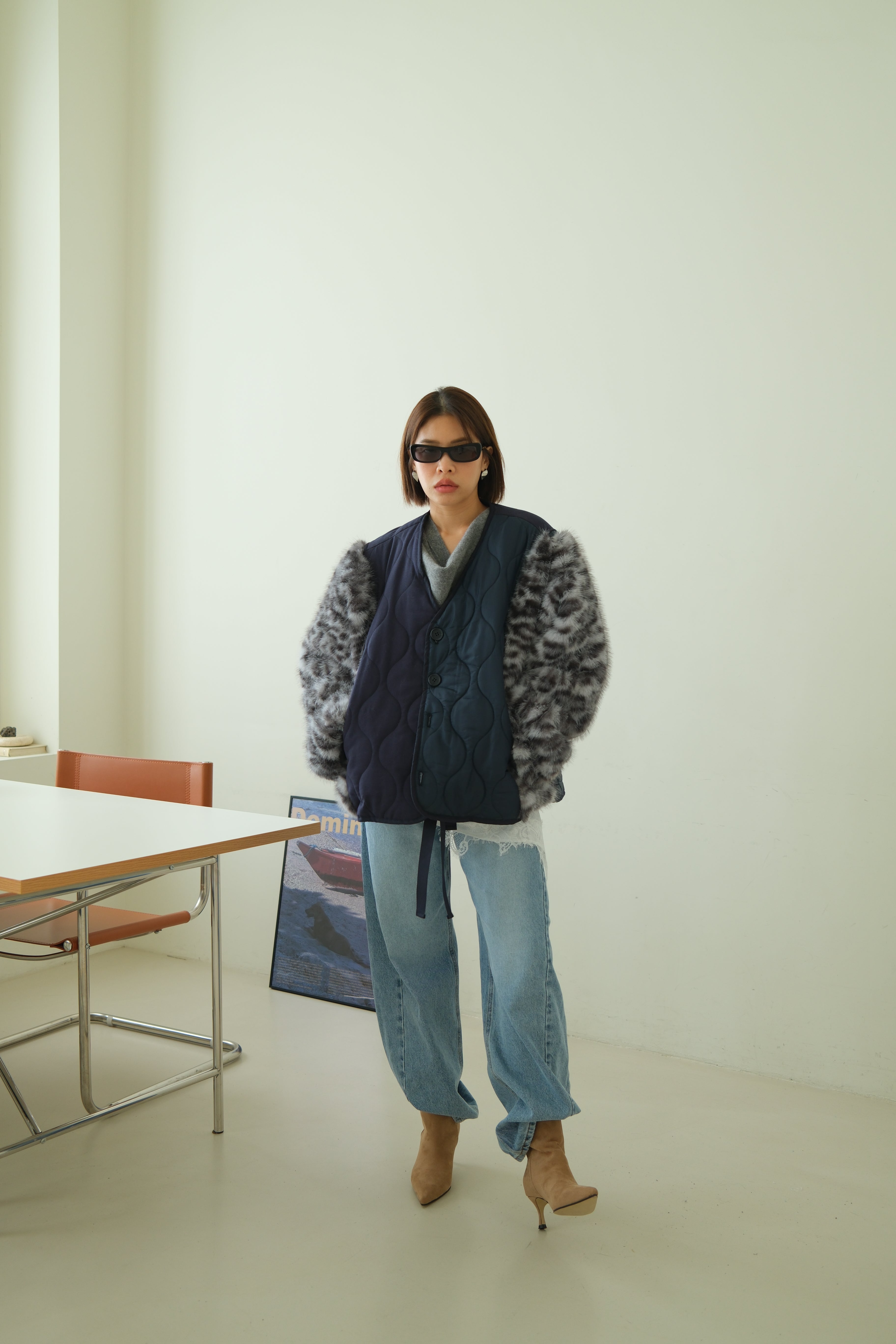 Leopard faux fur sleeve quilted jacket