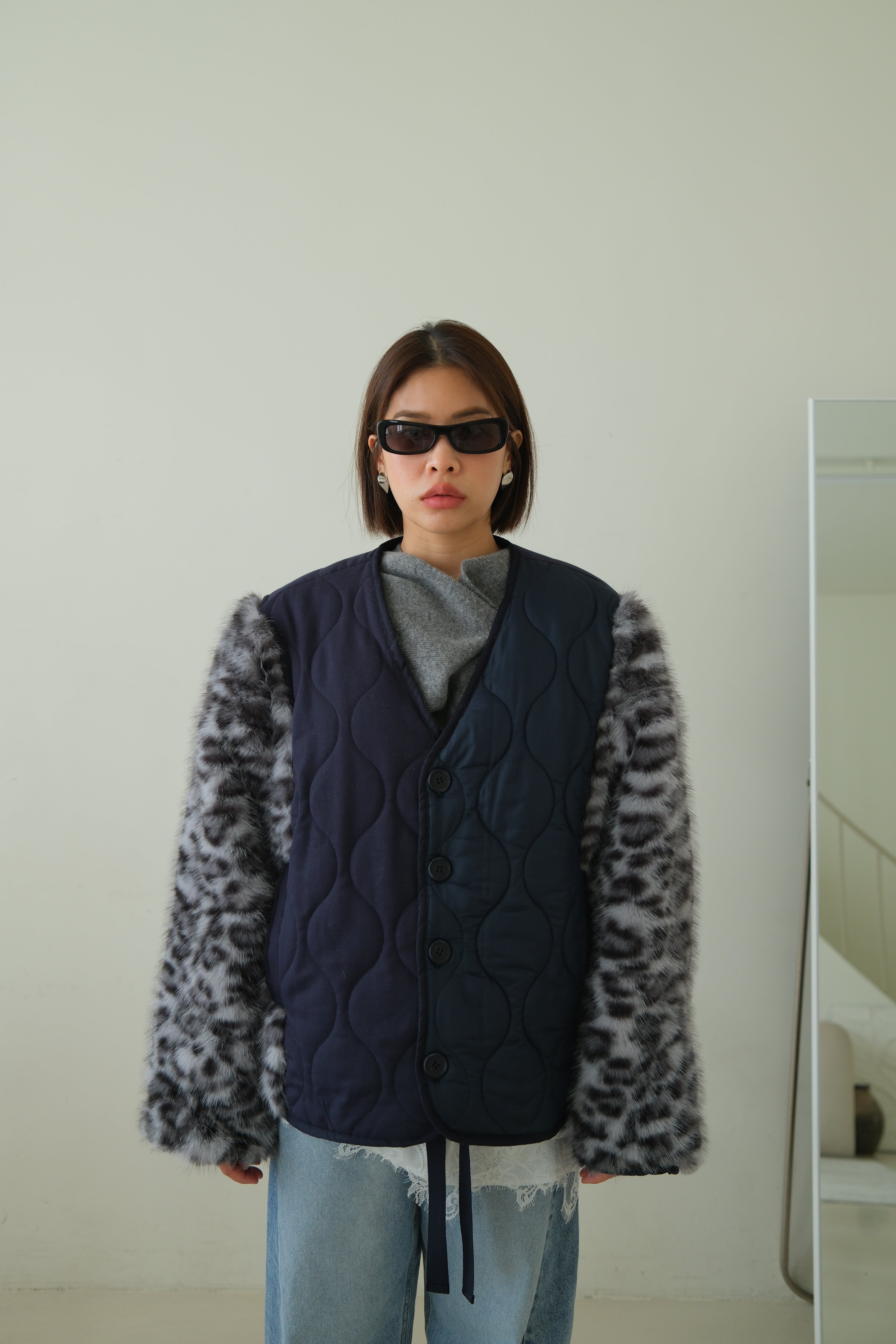 Leopard faux fur sleeve quilted jacket