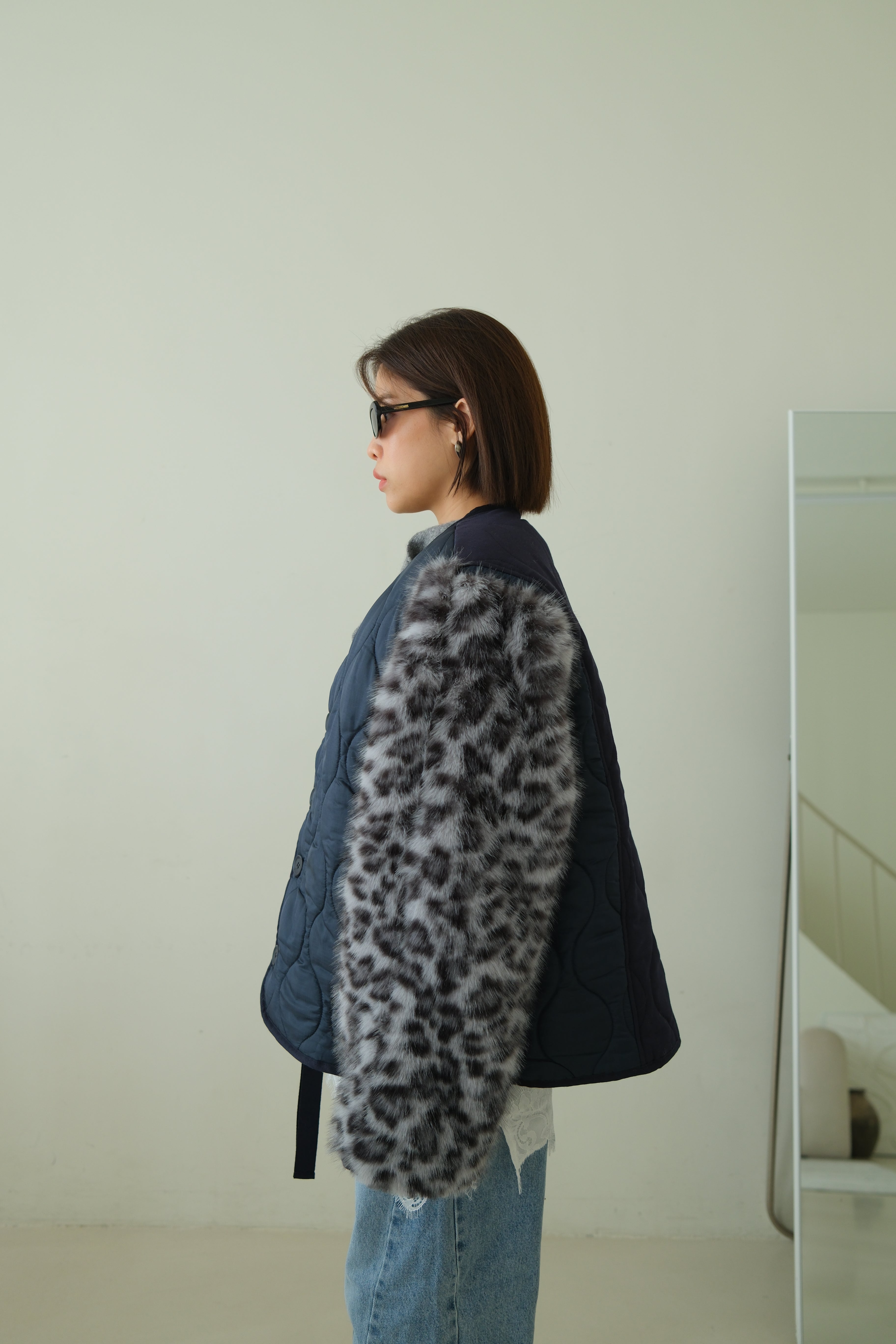 Leopard faux fur sleeve quilted jacket