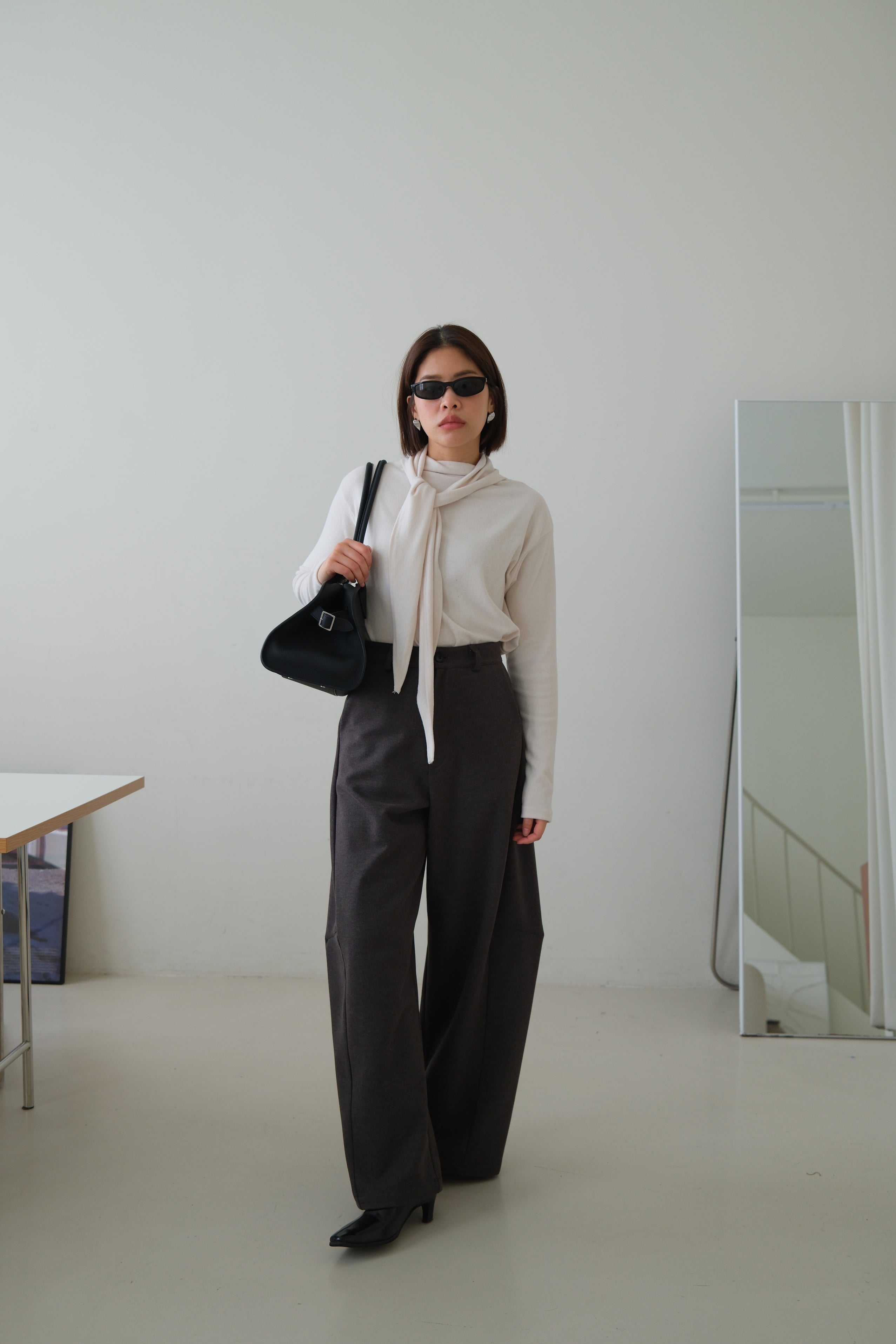 Bien high-rise curved pants