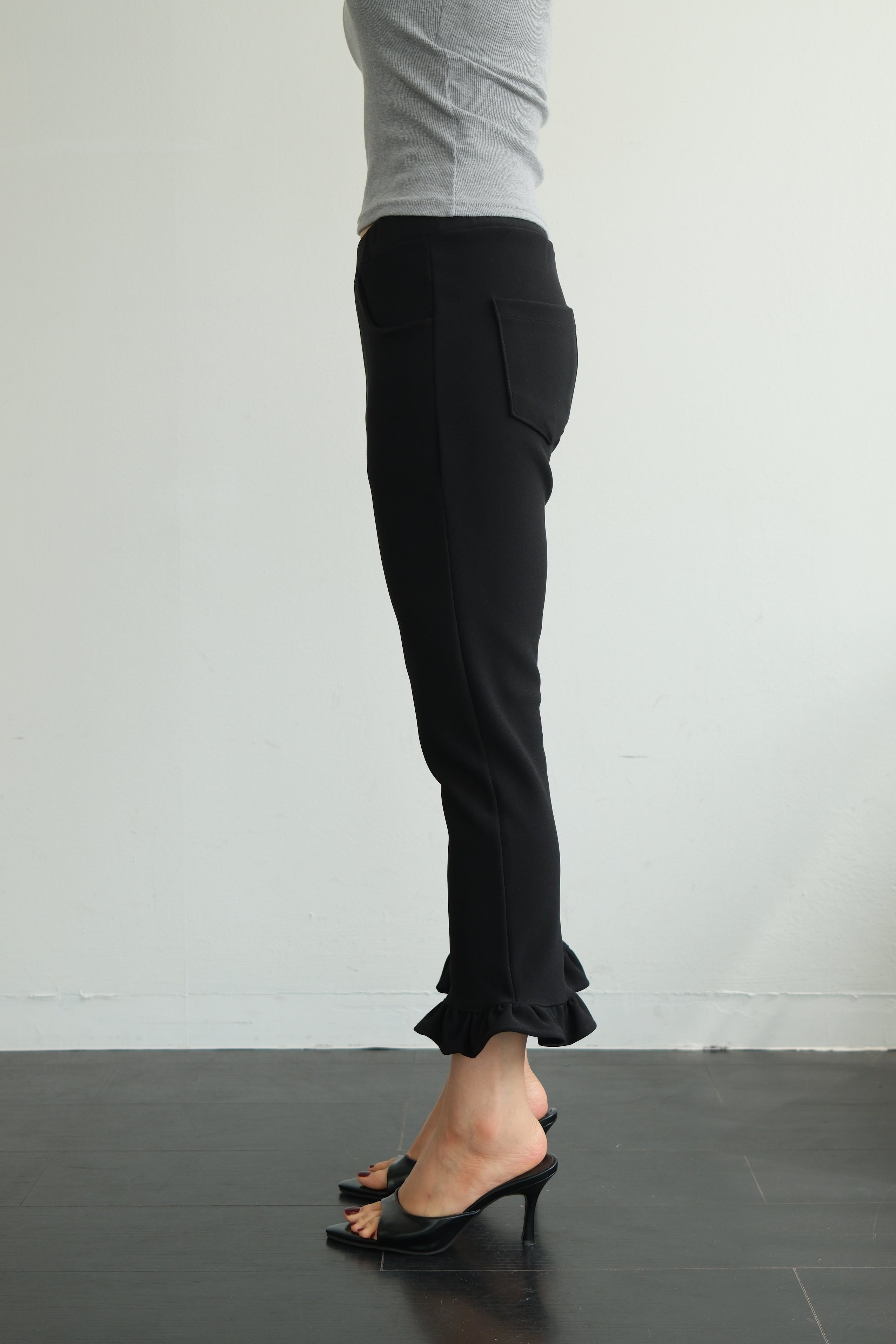 Russ Ruffle Hem Slim Flare Leggings