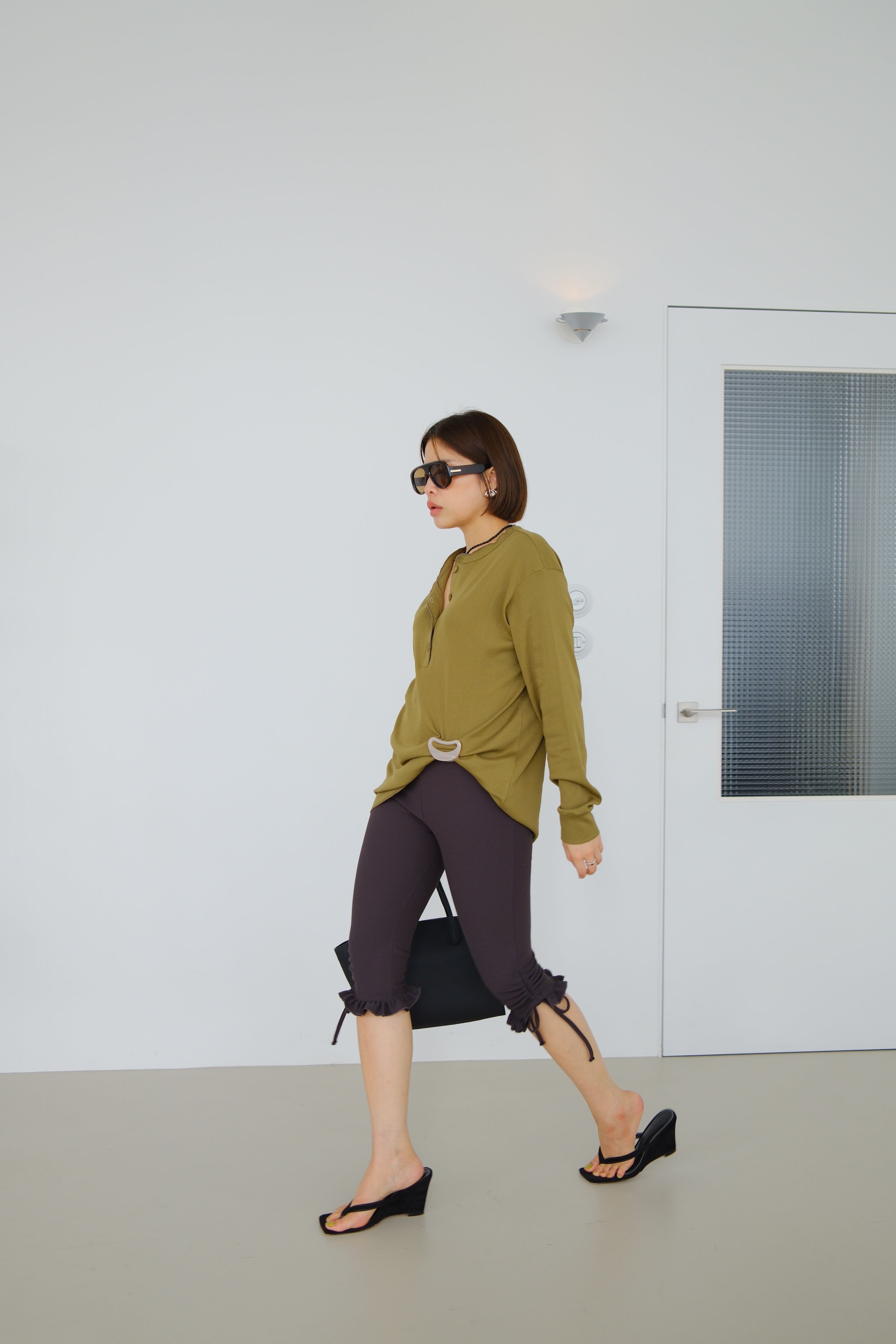 Lottie Ruched Ruffle Capri Pants