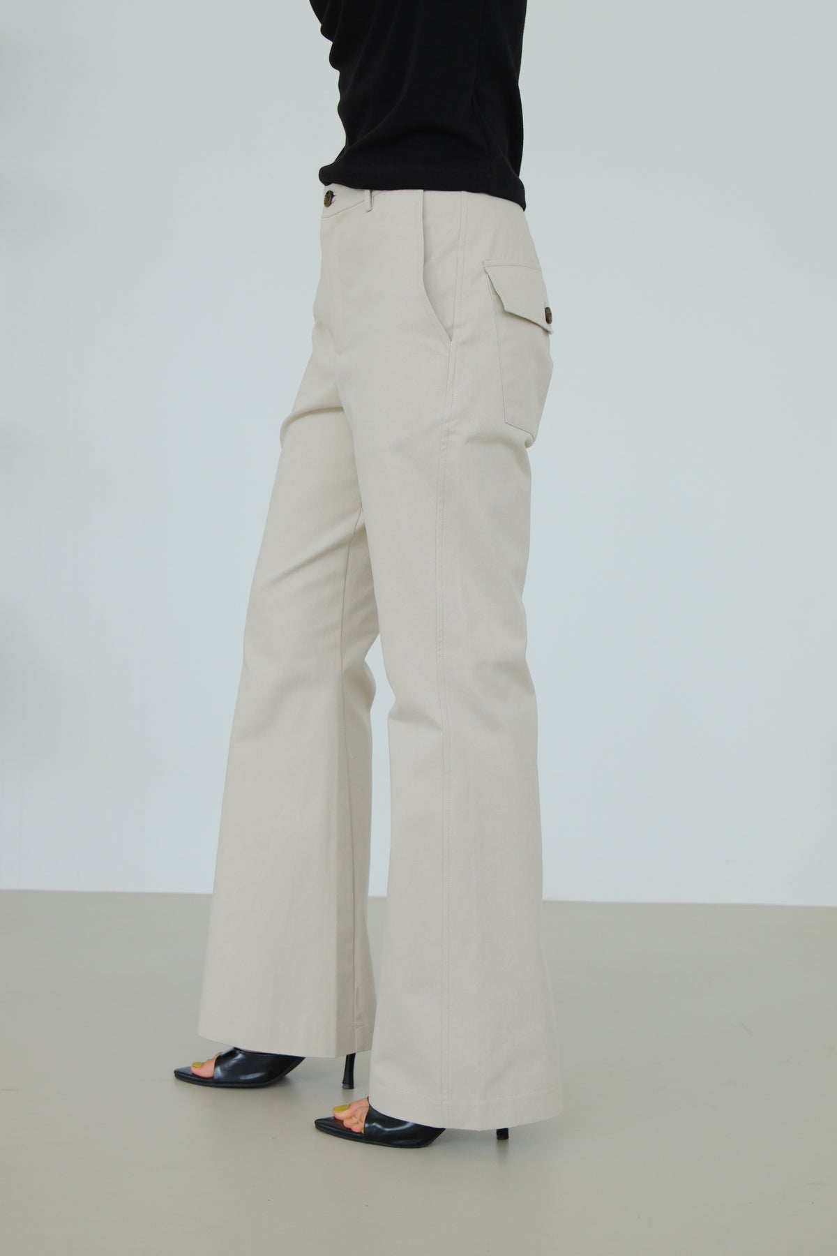 Nora Seam Flared Trousers