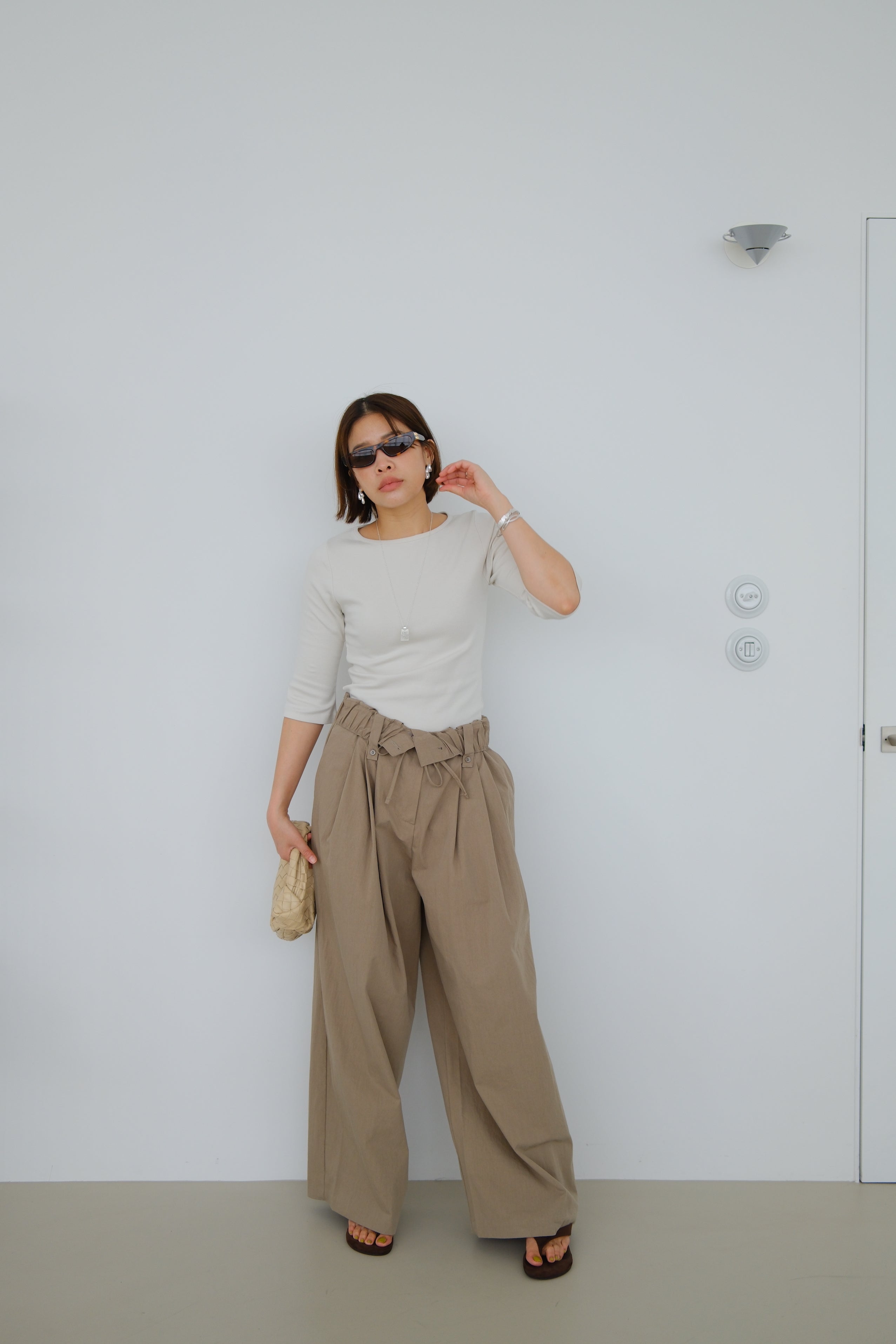 Aven Curved Hem Tee
