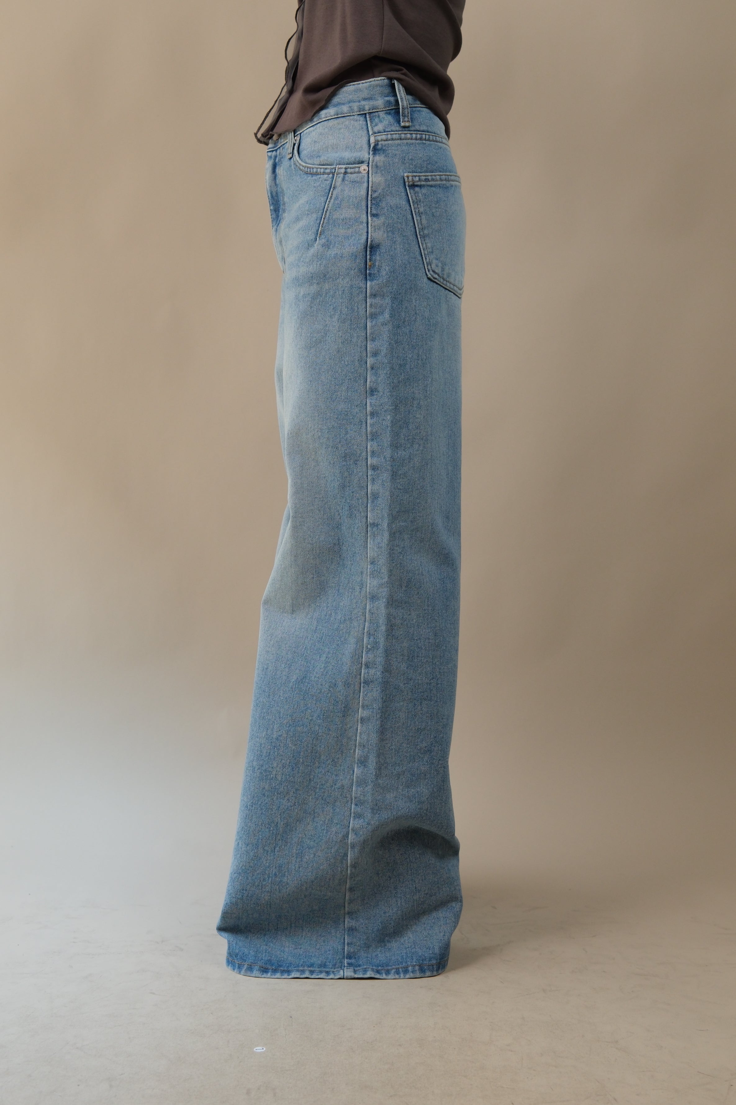 Structured Wide Leg Jeans