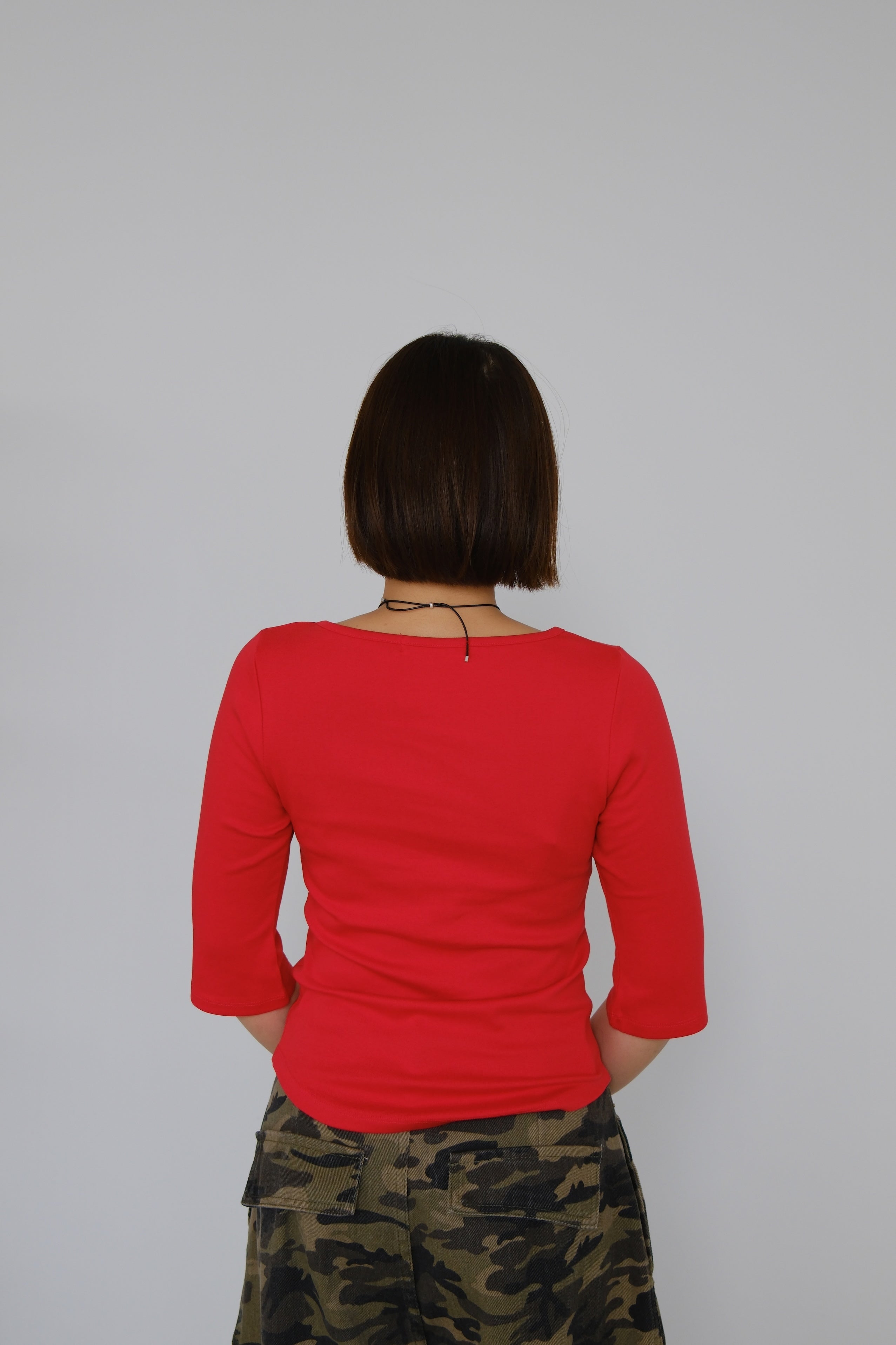 Aven Curved Hem Tee