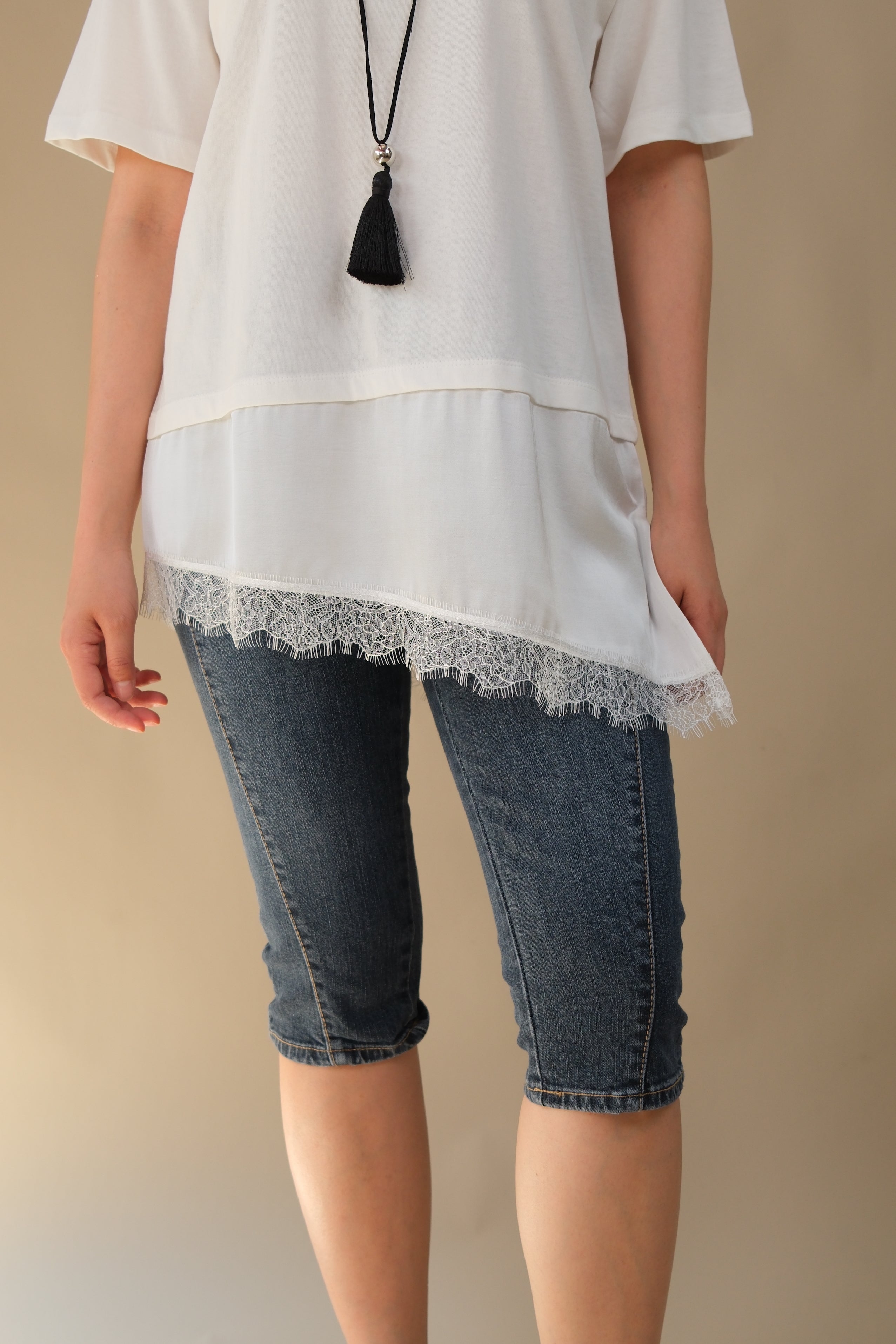 Lola Lace Hem Asymmetric Tee