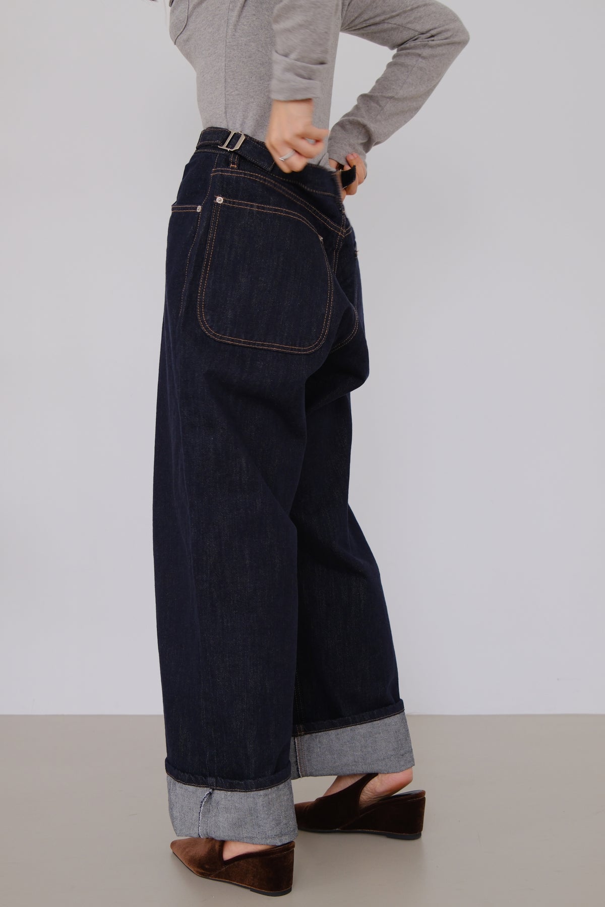 Maven Non-Fade Wide Jeans