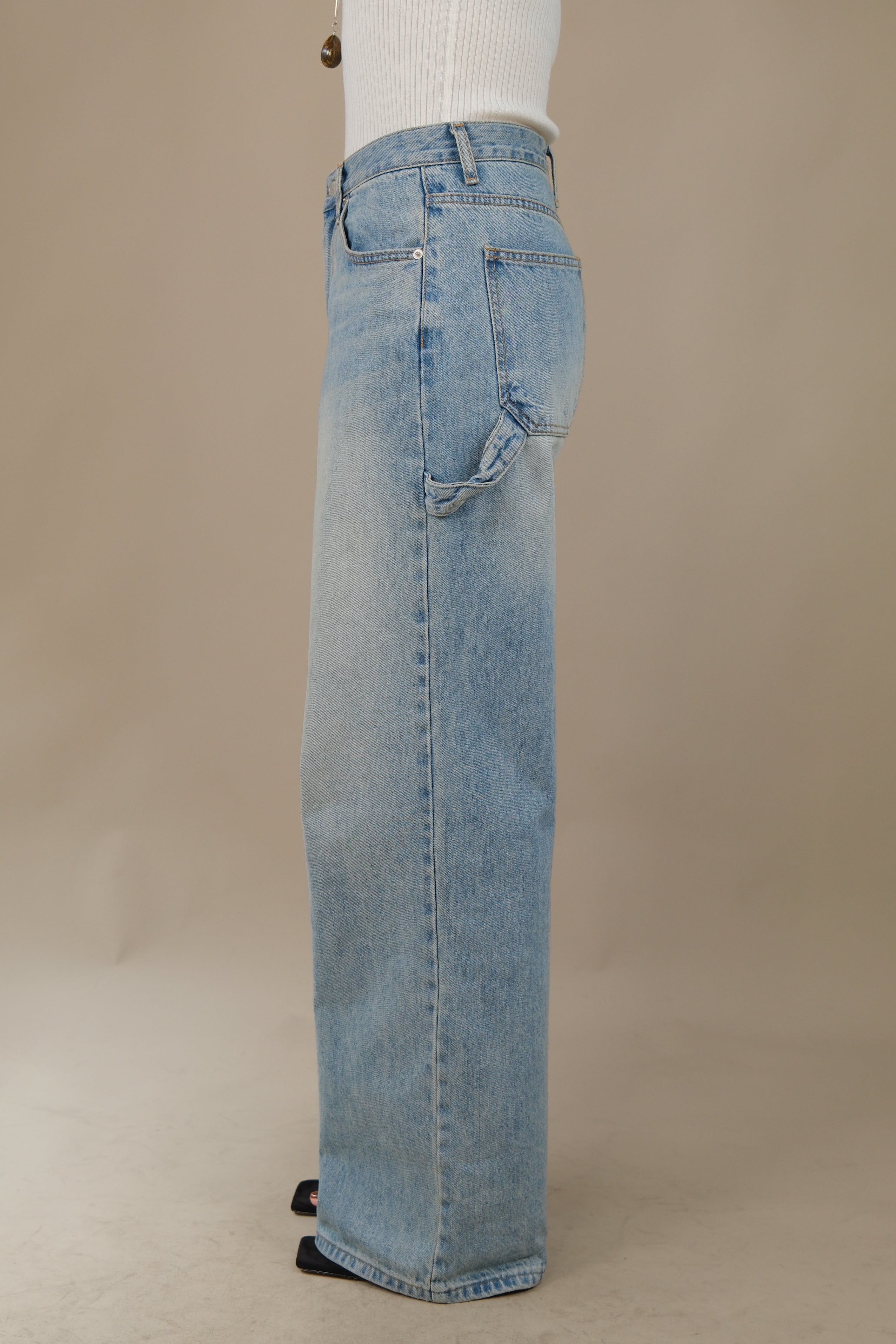 Utility pocket jeans