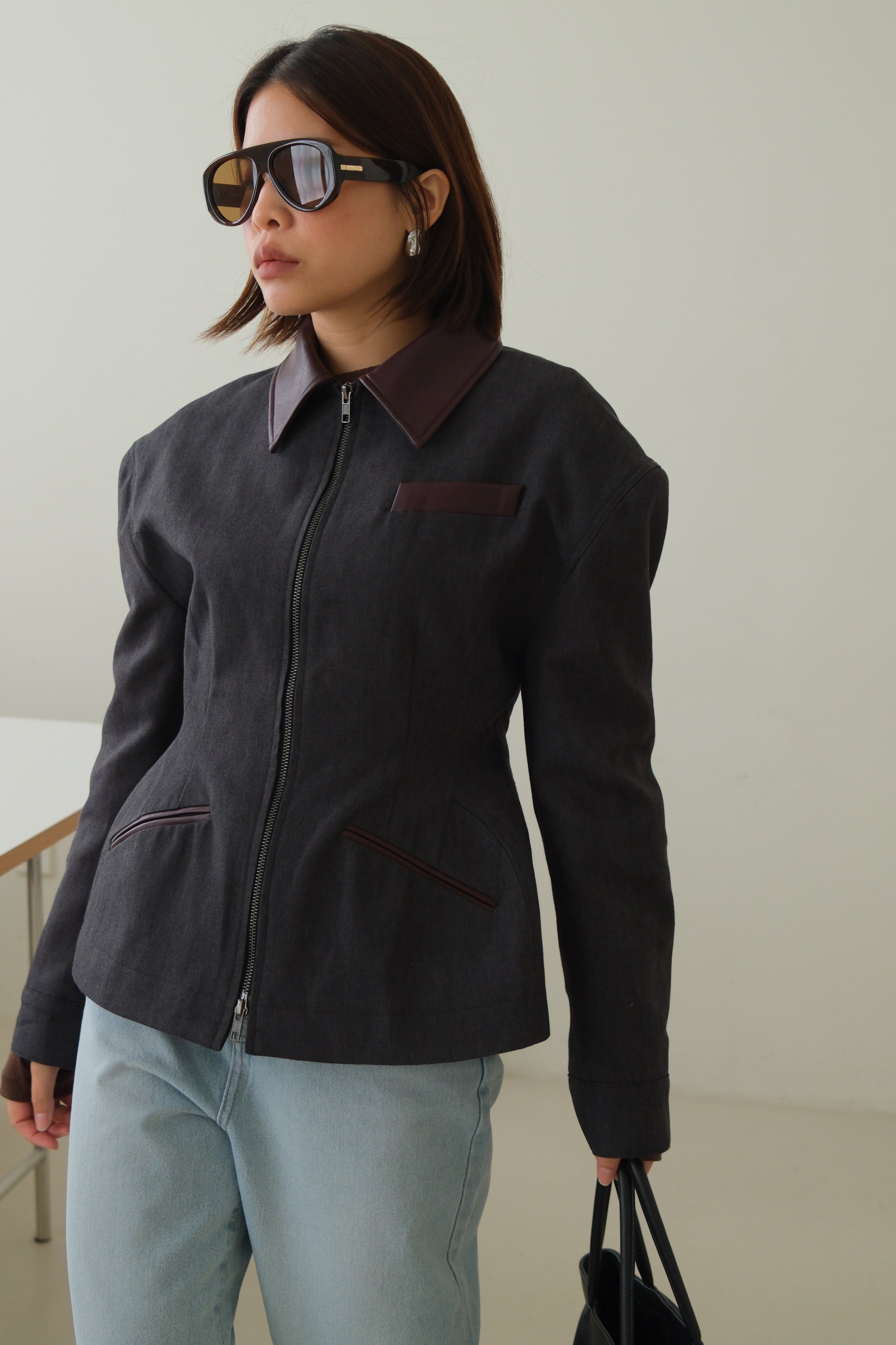 Howl hourglass work jacket