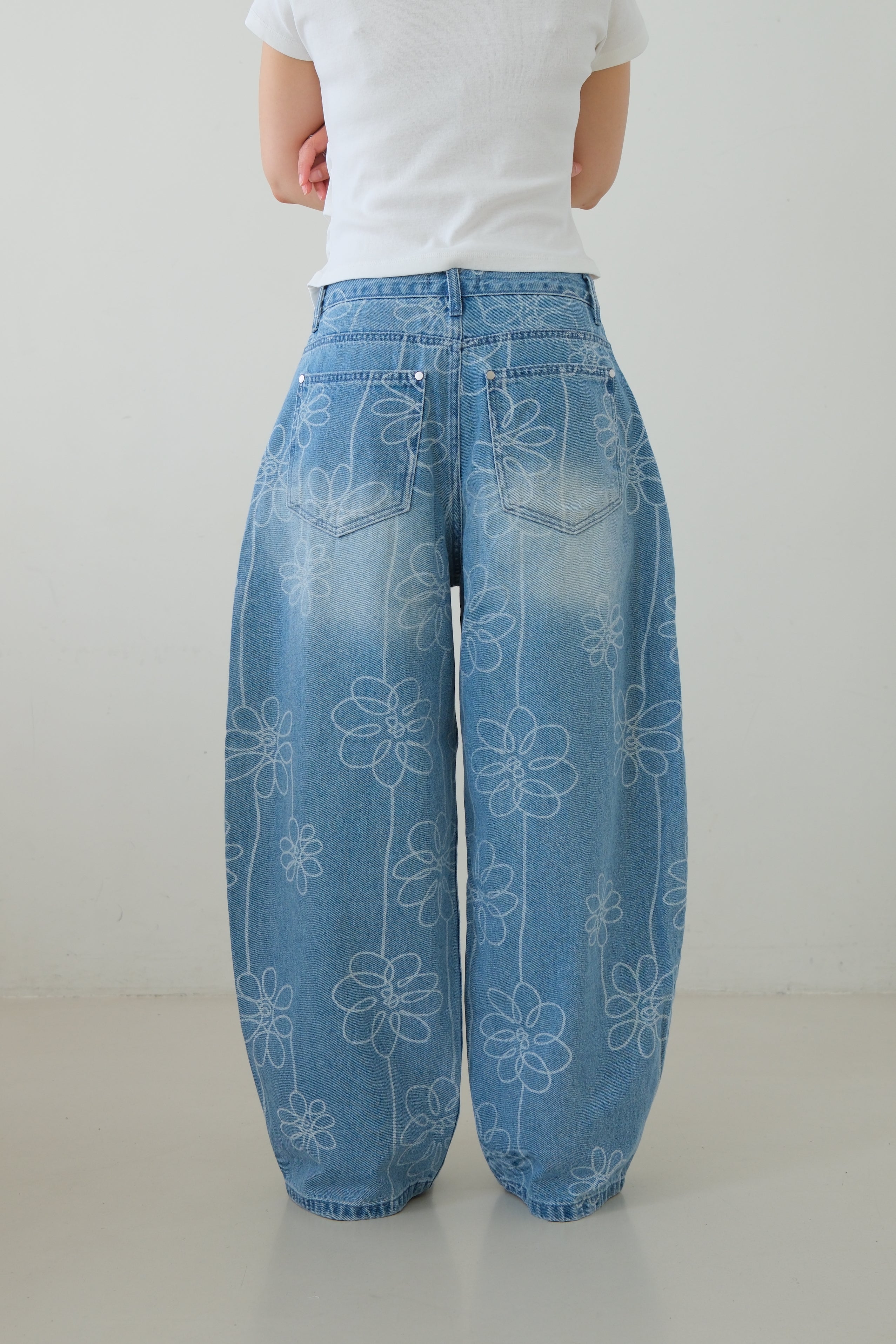 Botanical Barrel-Fit Jeans