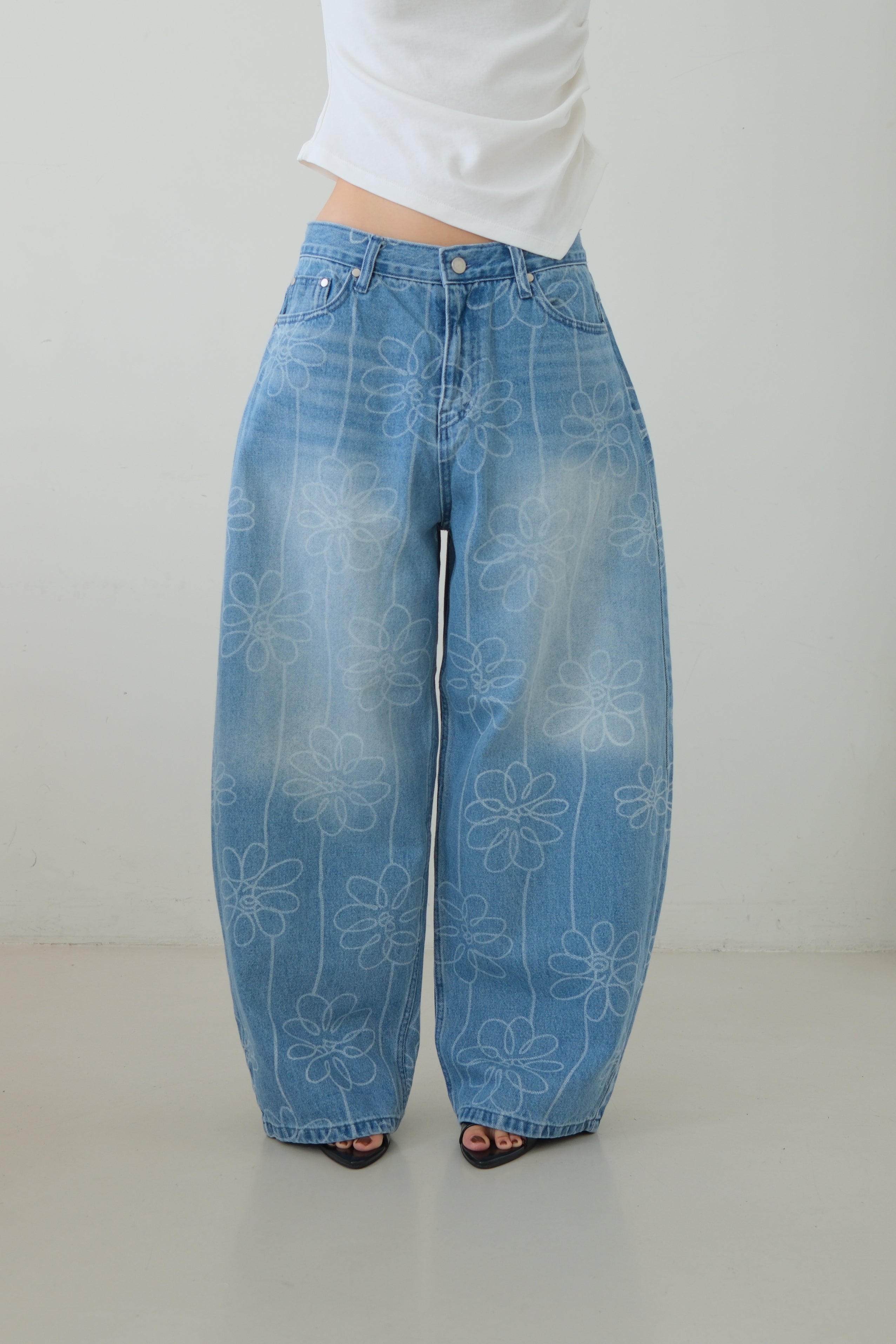 Botanical Barrel-Fit Jeans