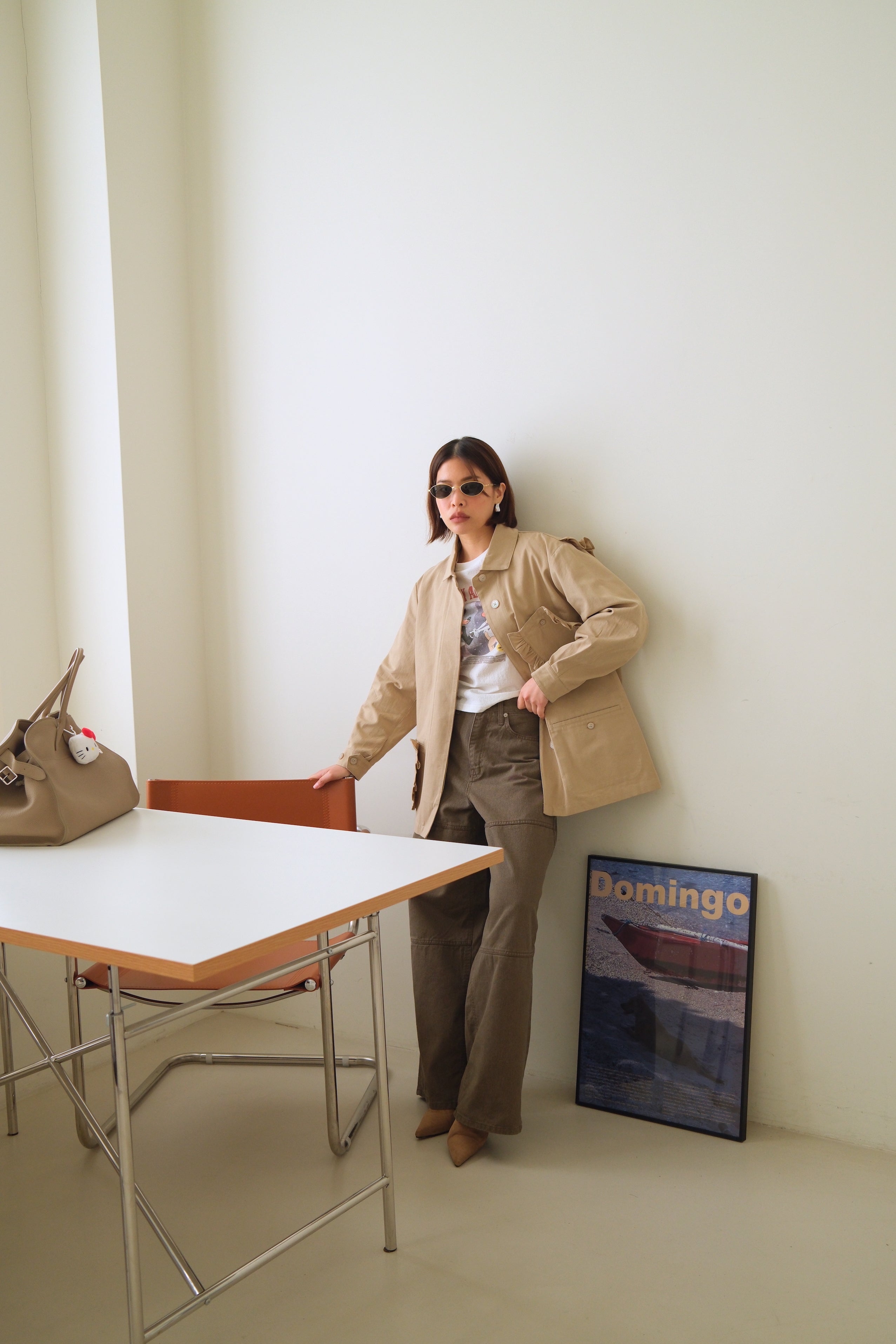 Frill jacket with removable pocket