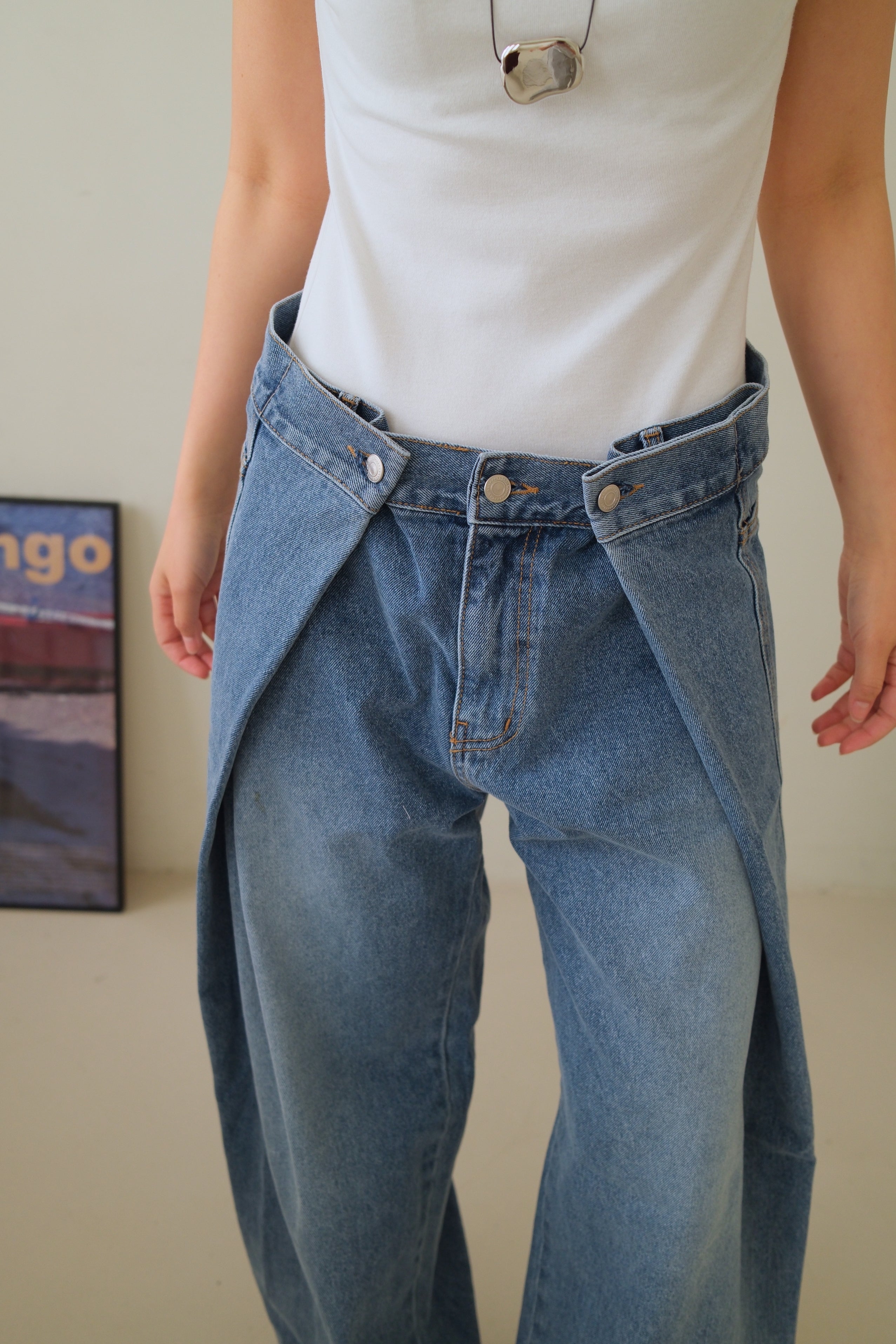 Exaggerated 2 way wrap jeans