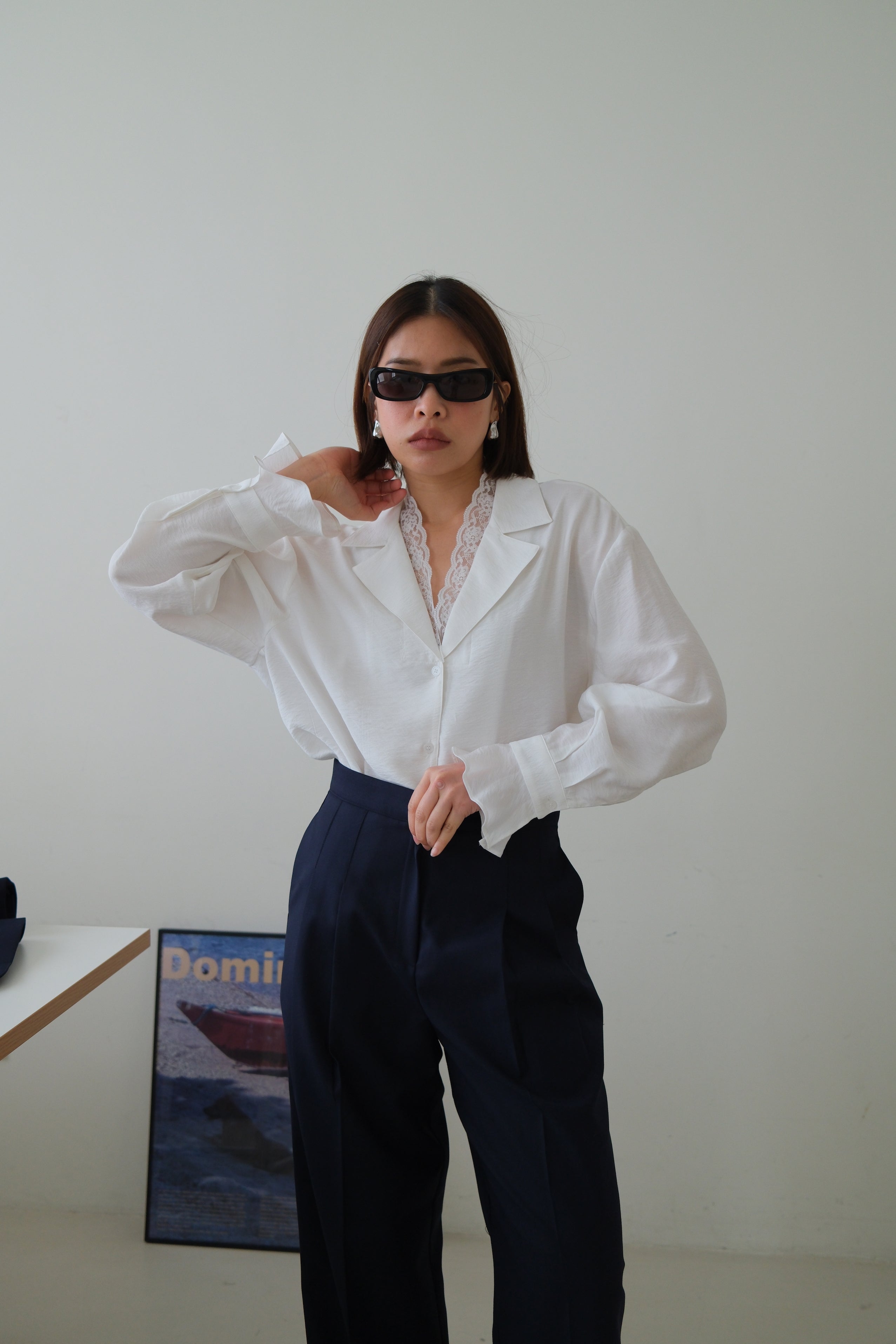 Hawaii lace collar shirt