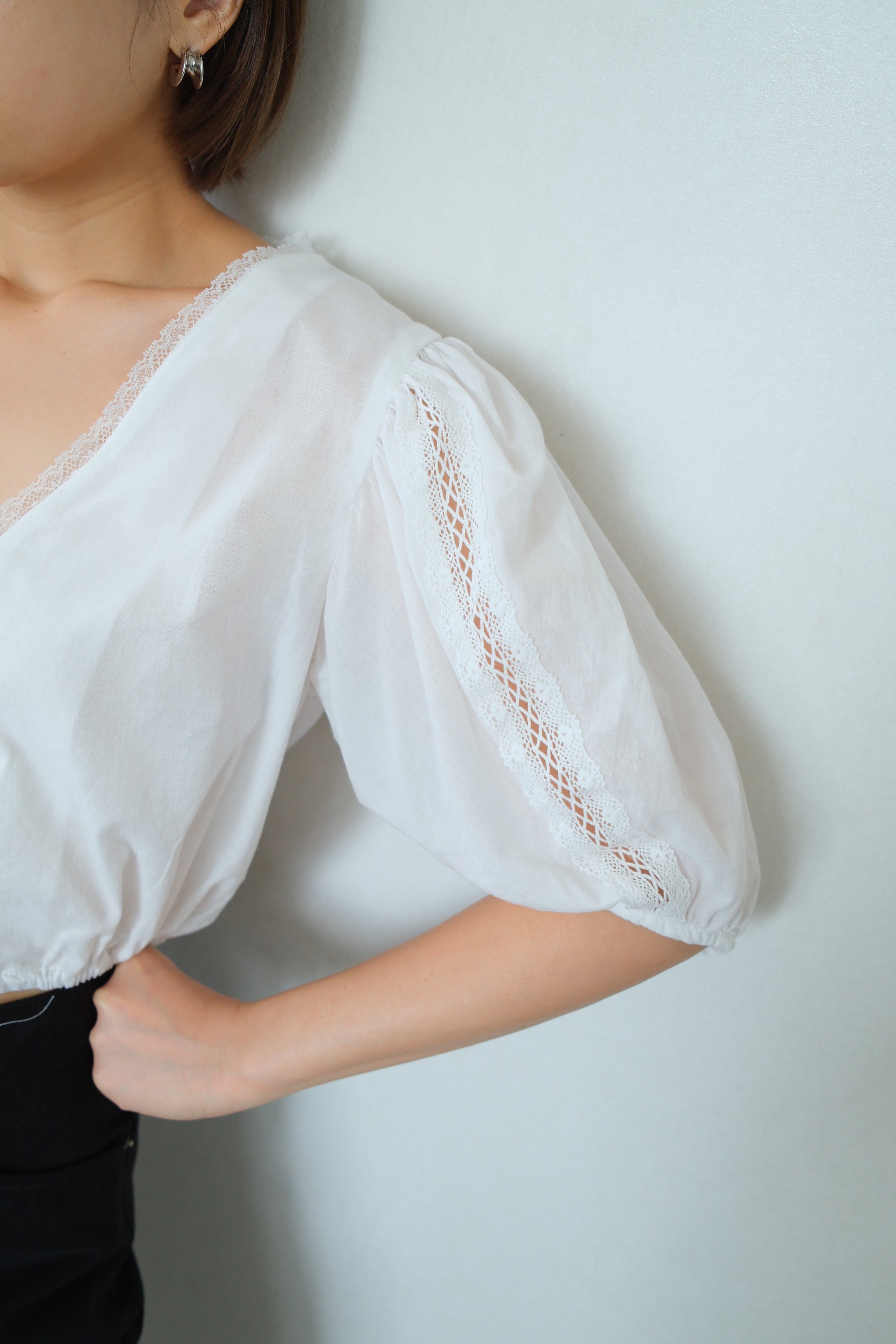 Colette Puff sleeve crop Blouse