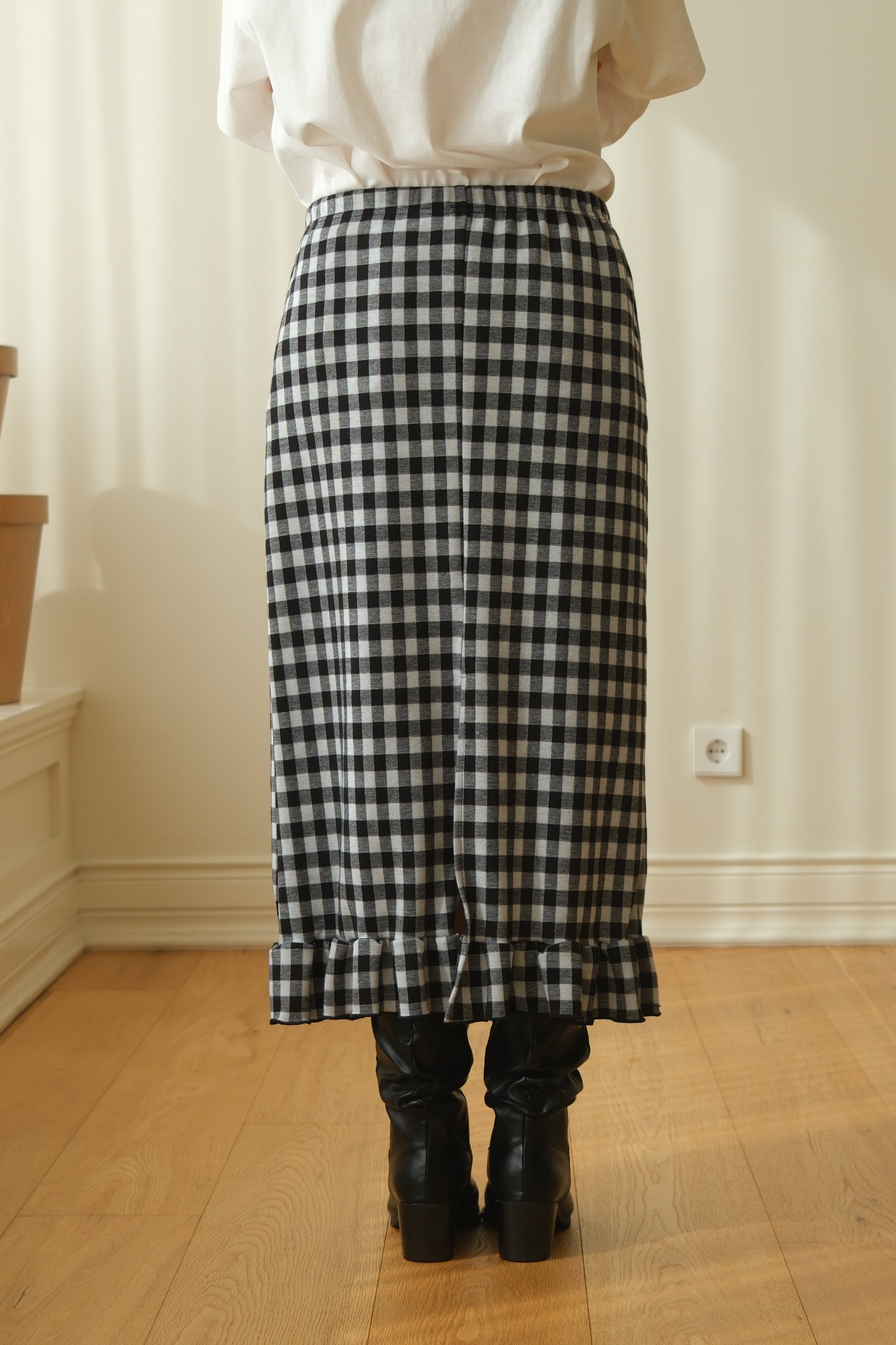 Bcn frill hem plaid knit skirt
