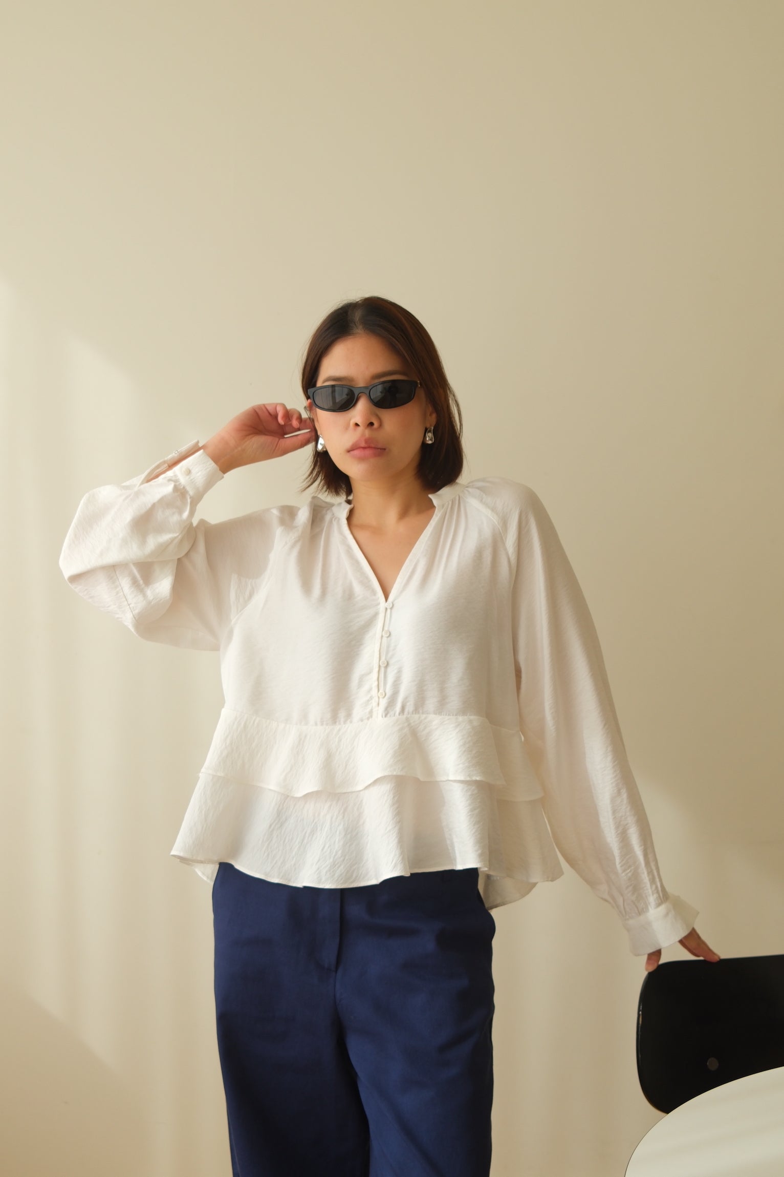 frill hem crop blouse