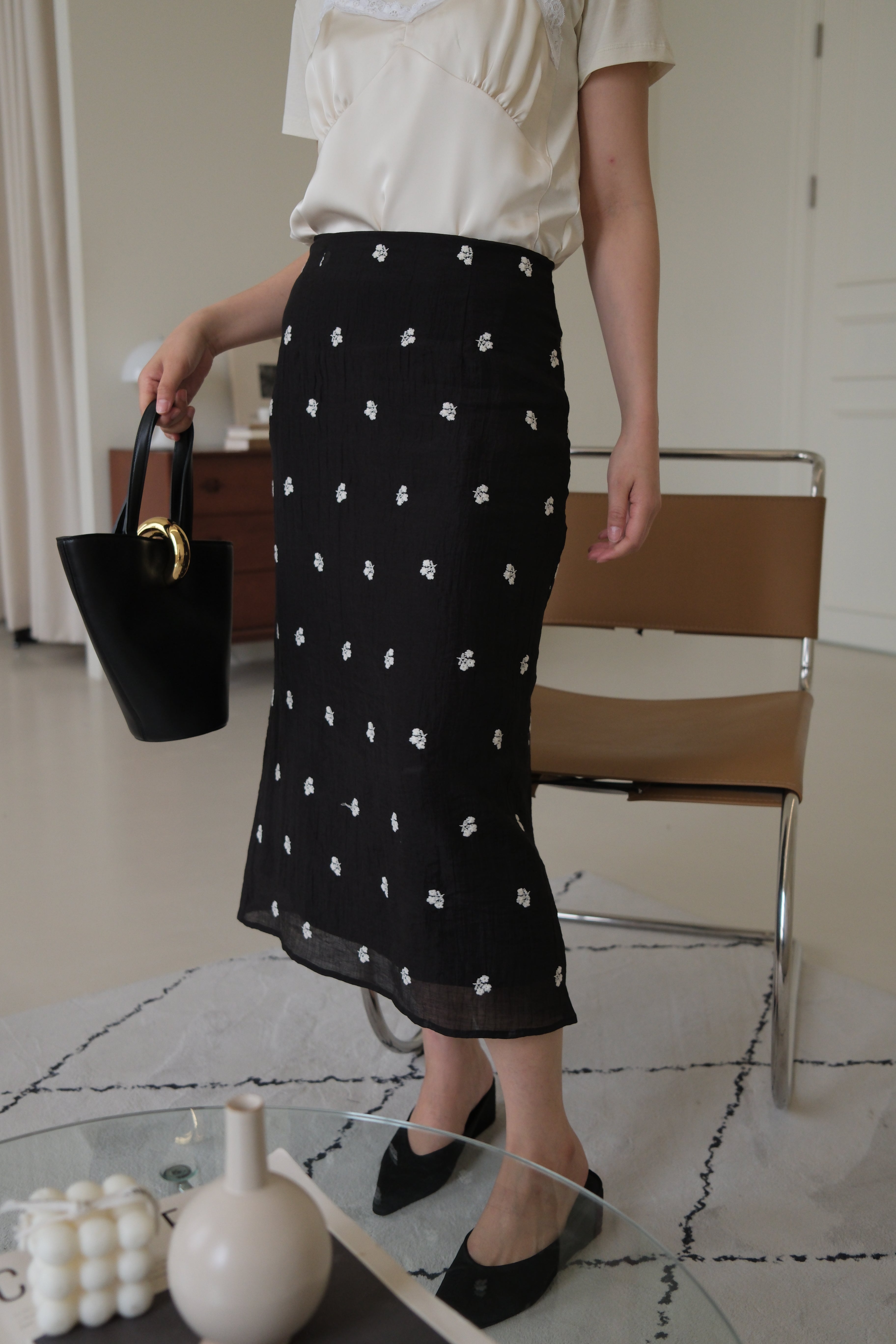 flora embroidered sheer pencil skirt