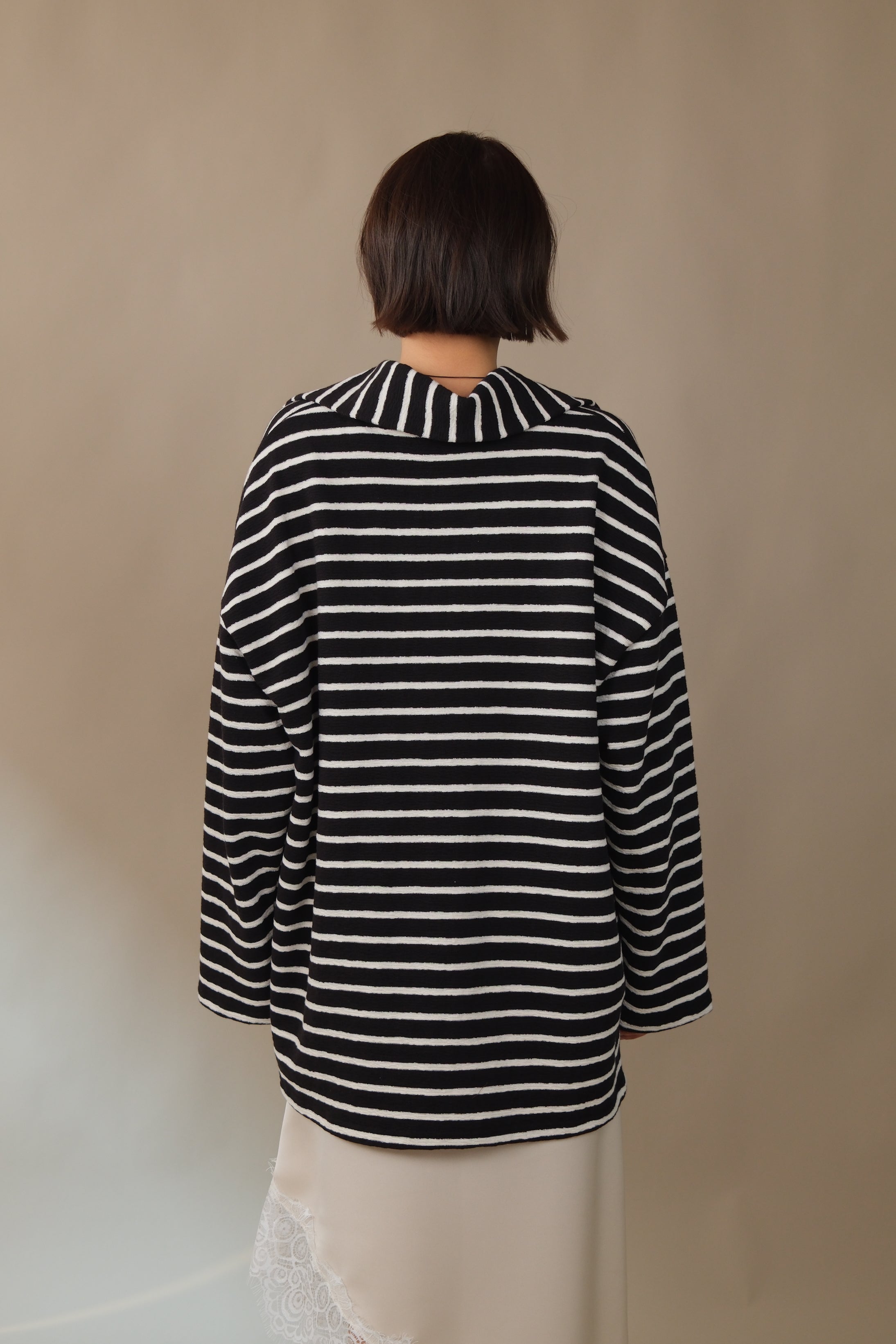 wide collar zip-up striped long-sleeve loose tee