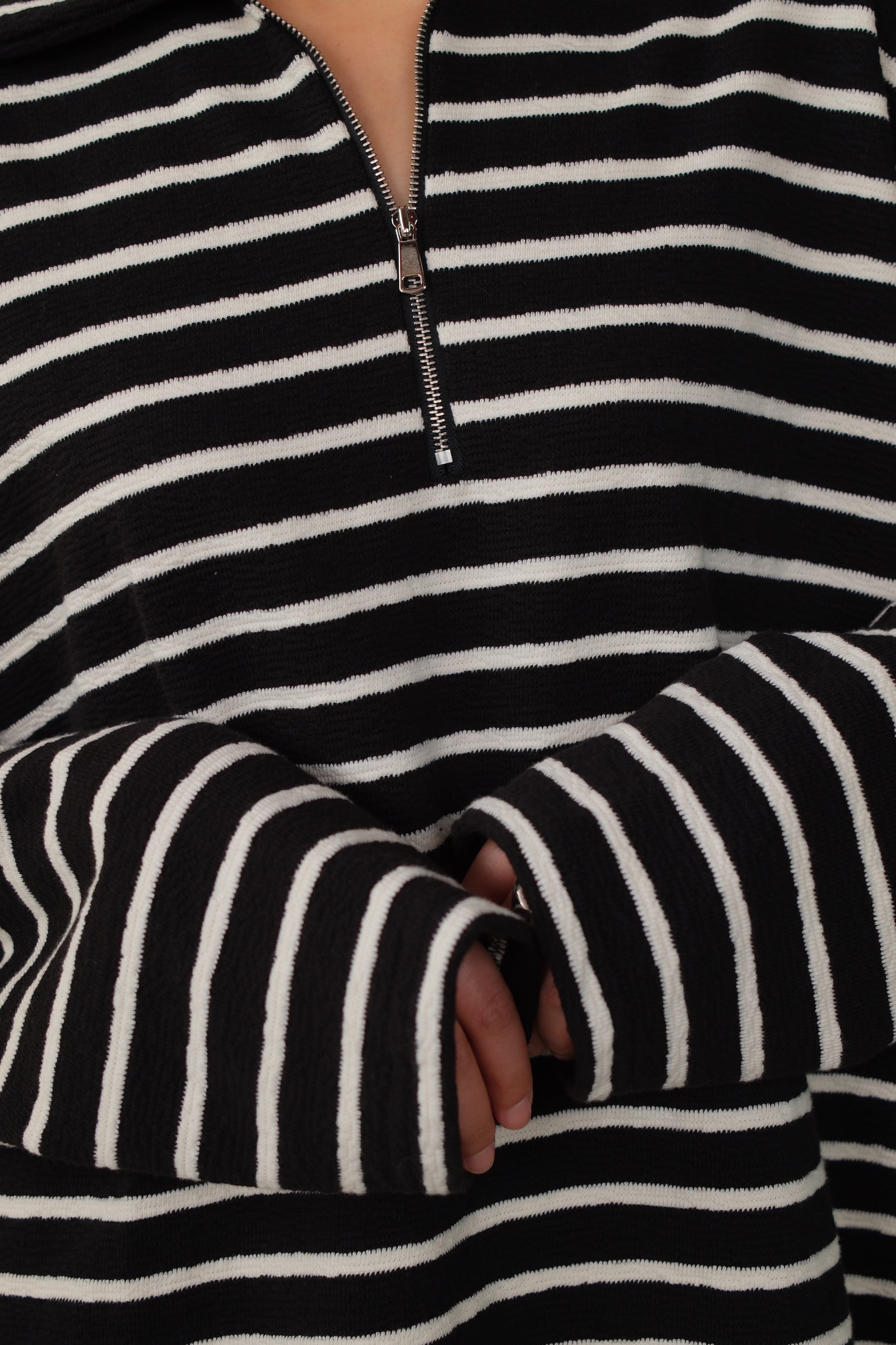wide collar zip-up striped long-sleeve loose tee
