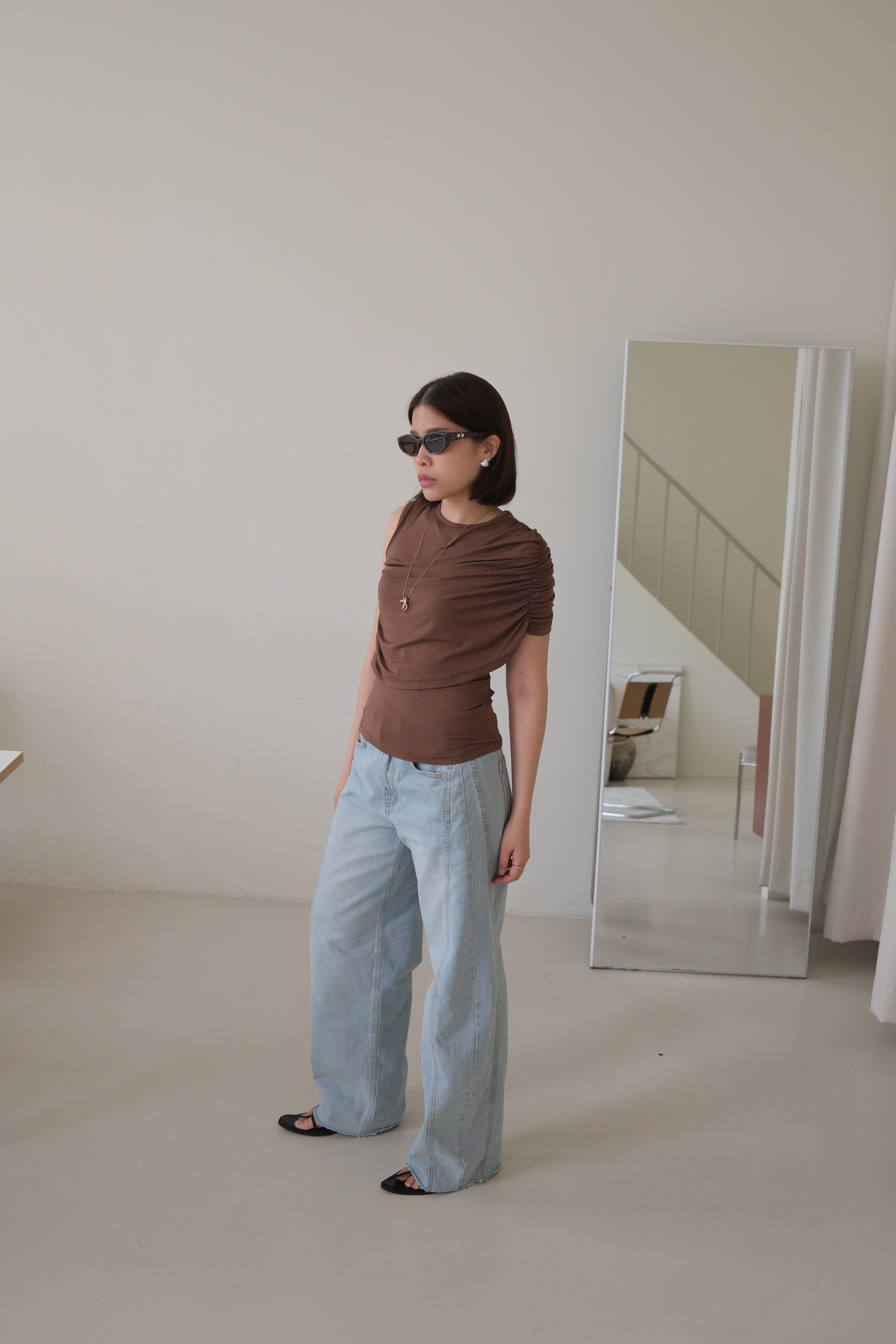 Aiden curved silhouette jeans