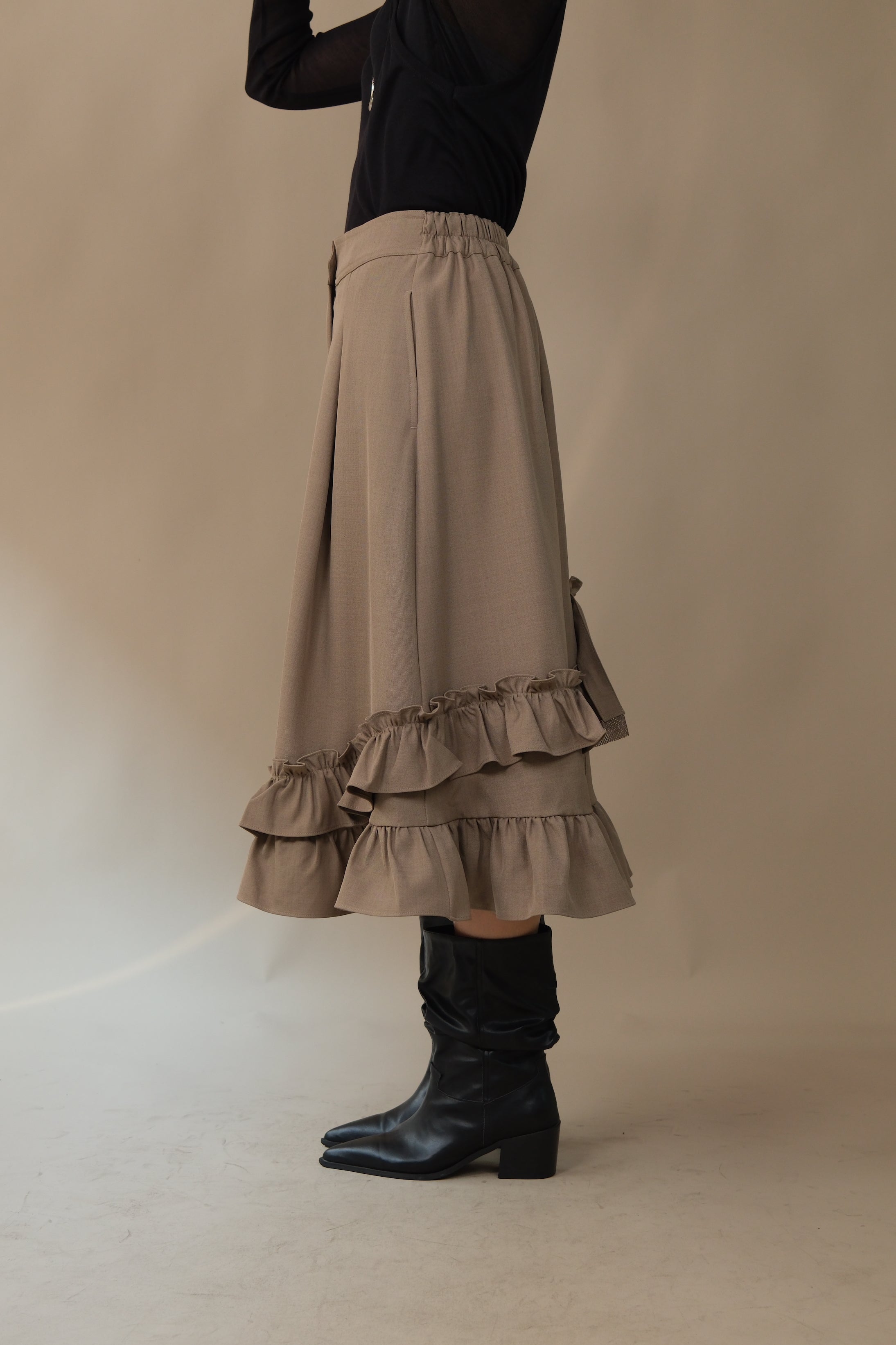 Randy frill unbalance skirt