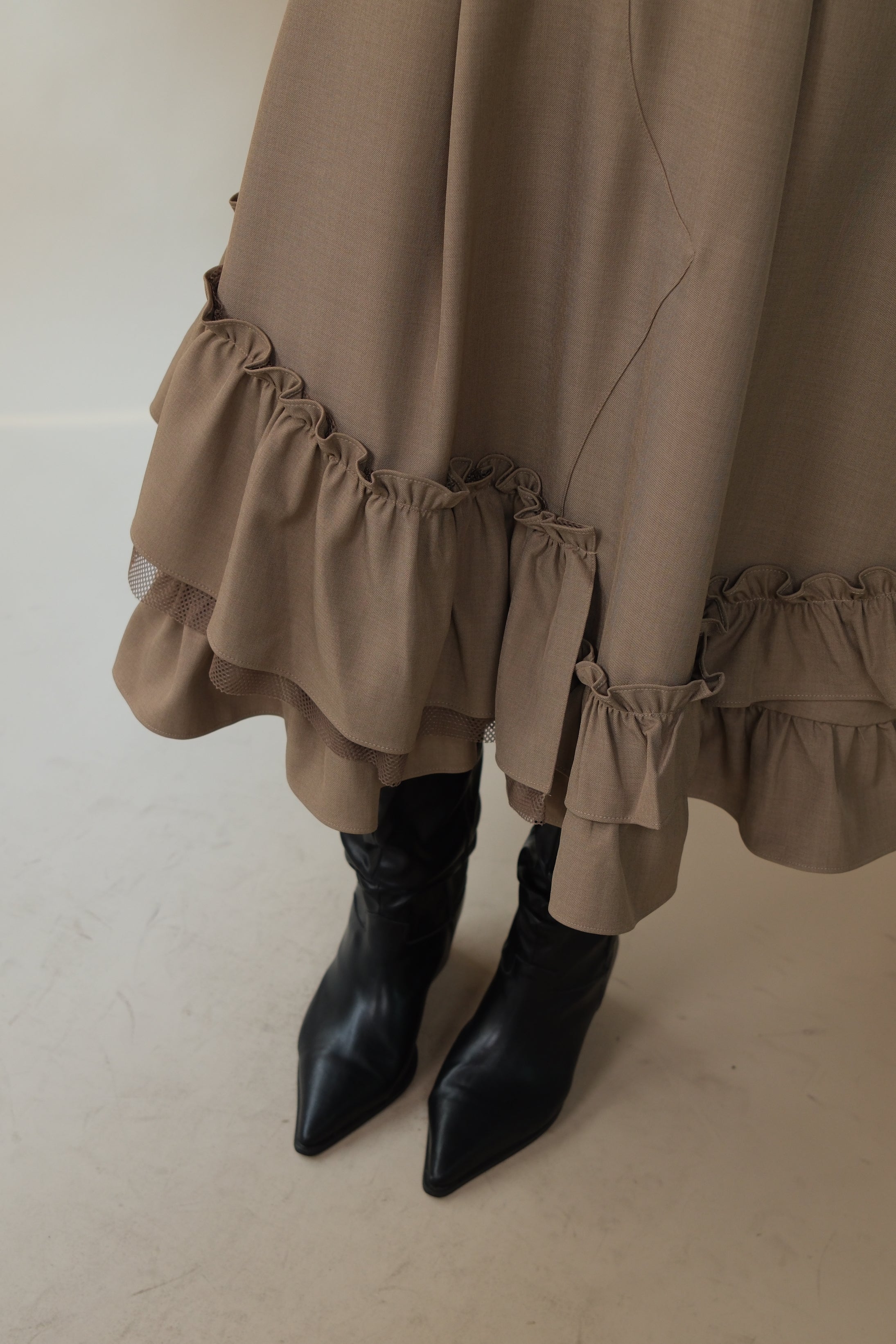 Randy frill unbalance skirt