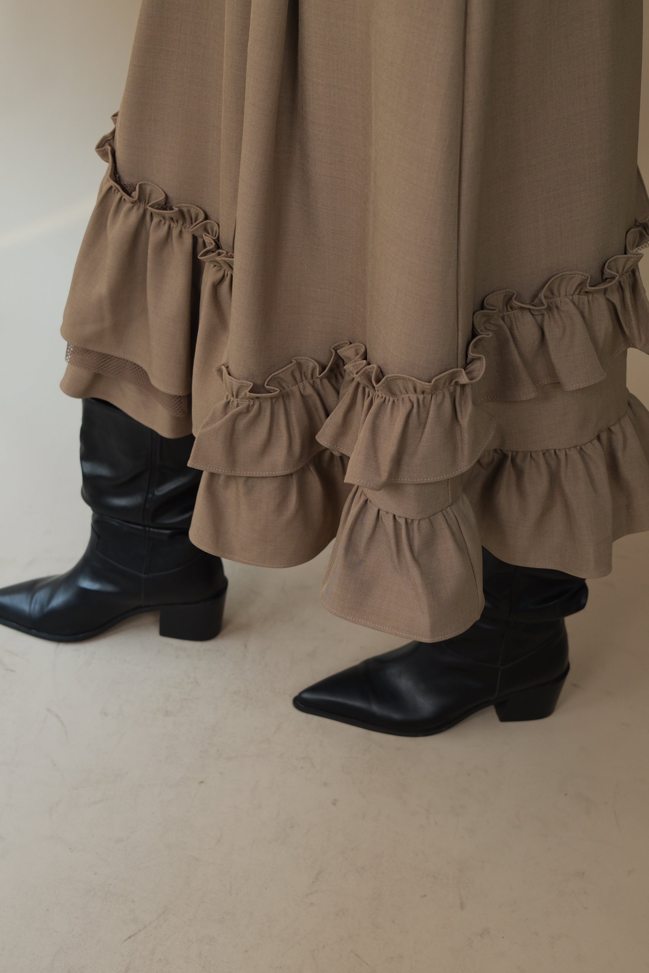 Randy frill unbalance skirt