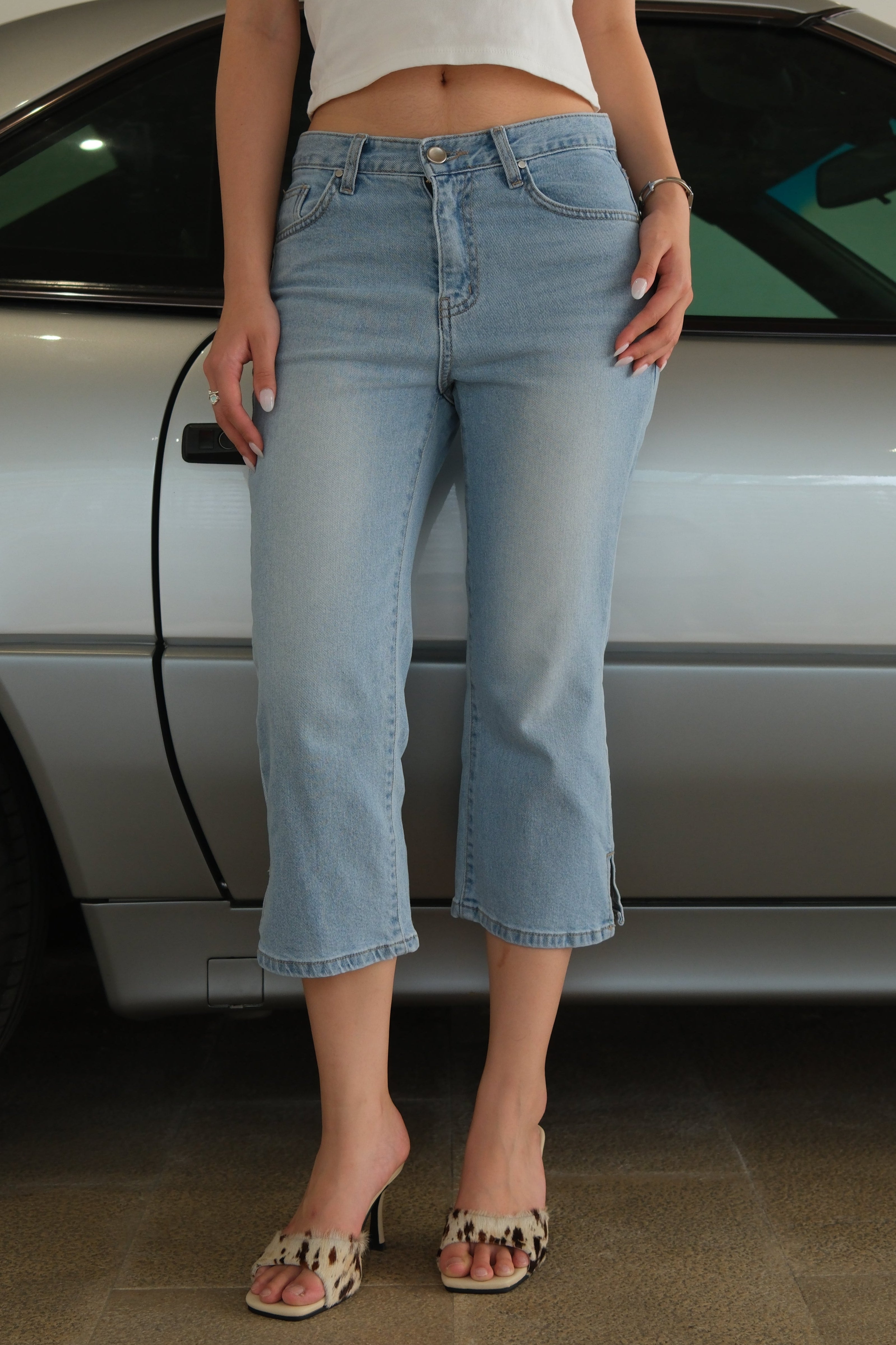 Mila Stretch Capri Denim