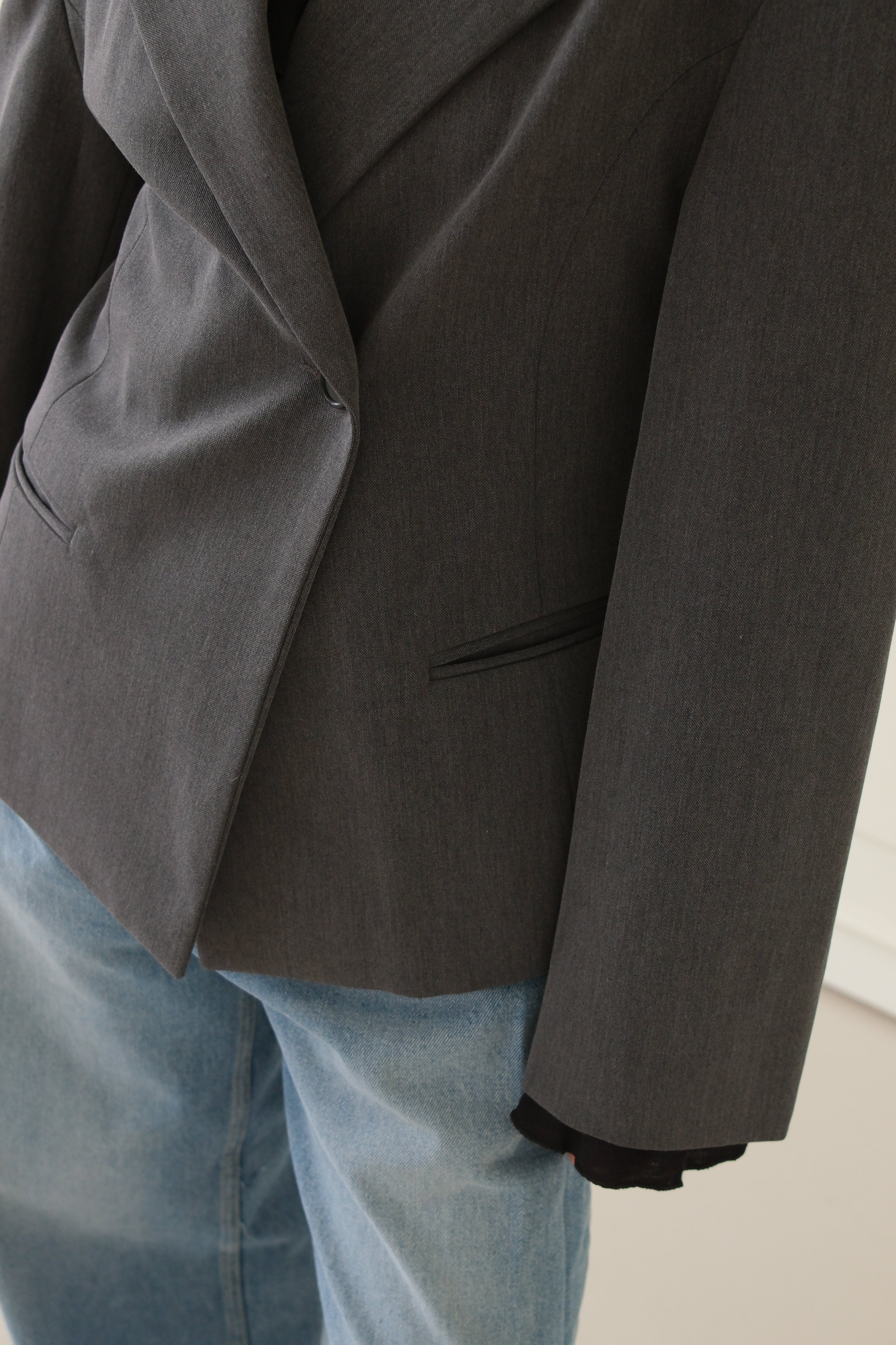 Koln Double-breasted cinched waist blazer