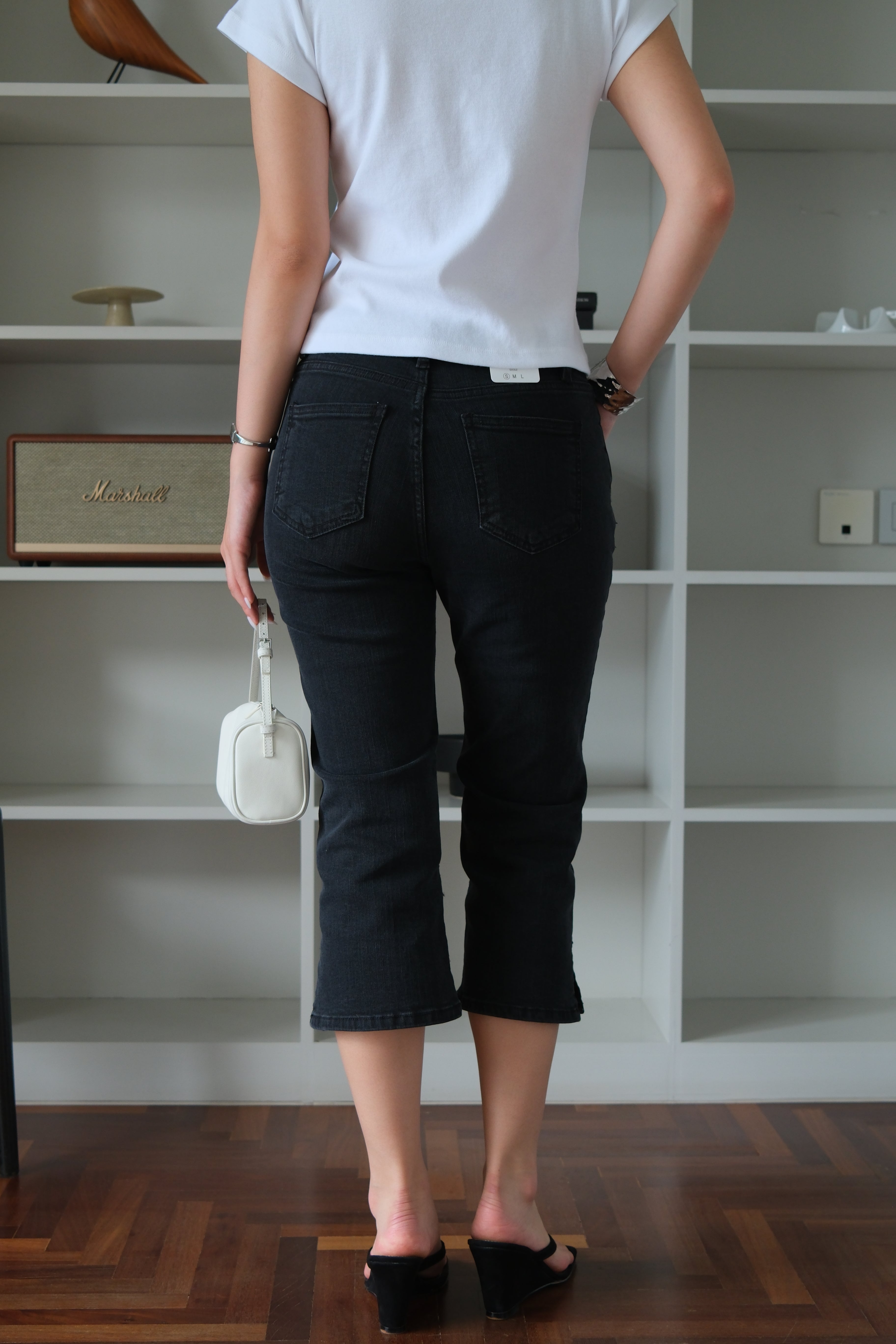 Mila Stretch Capri Denim