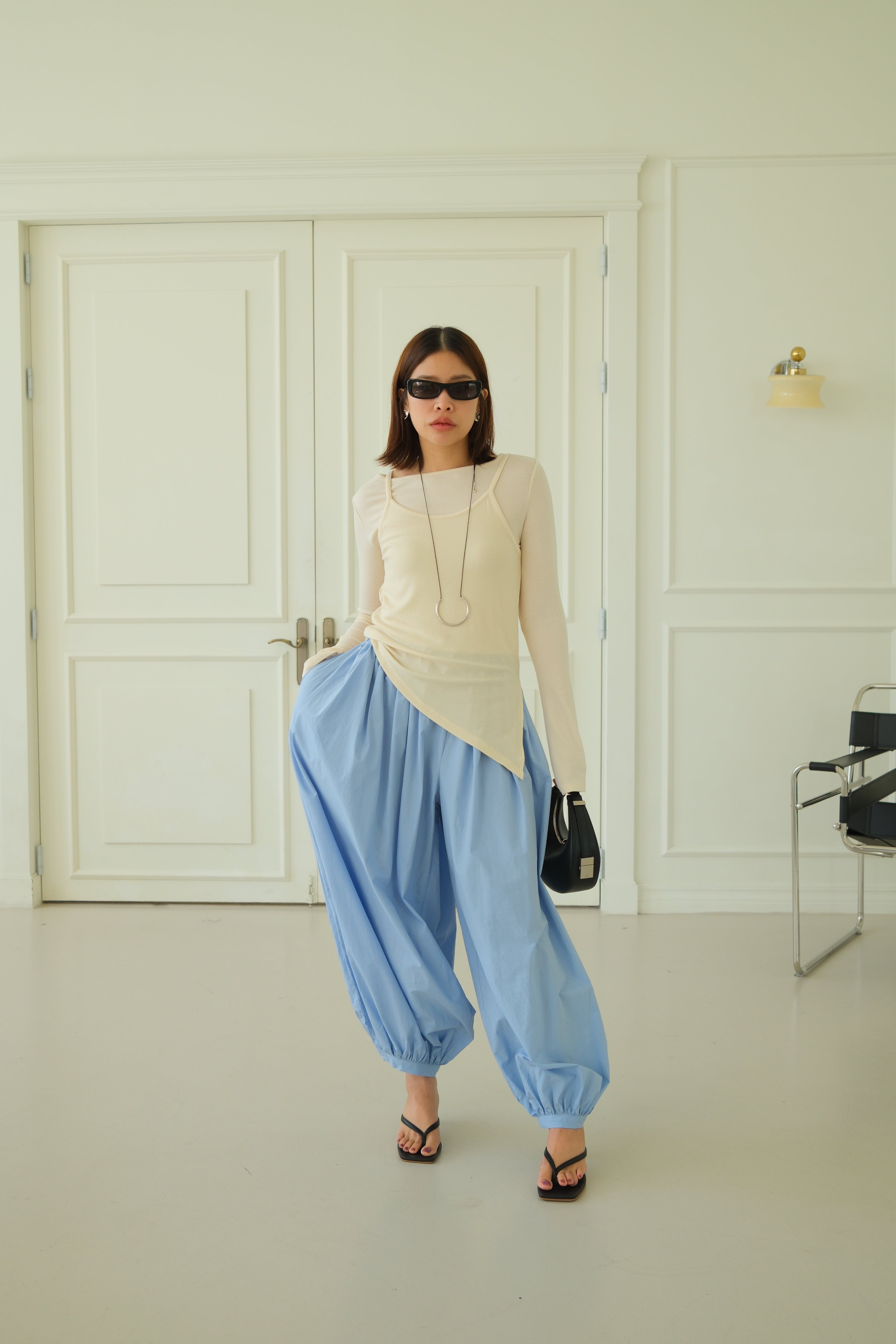 elasticated waist balloon parachute pants