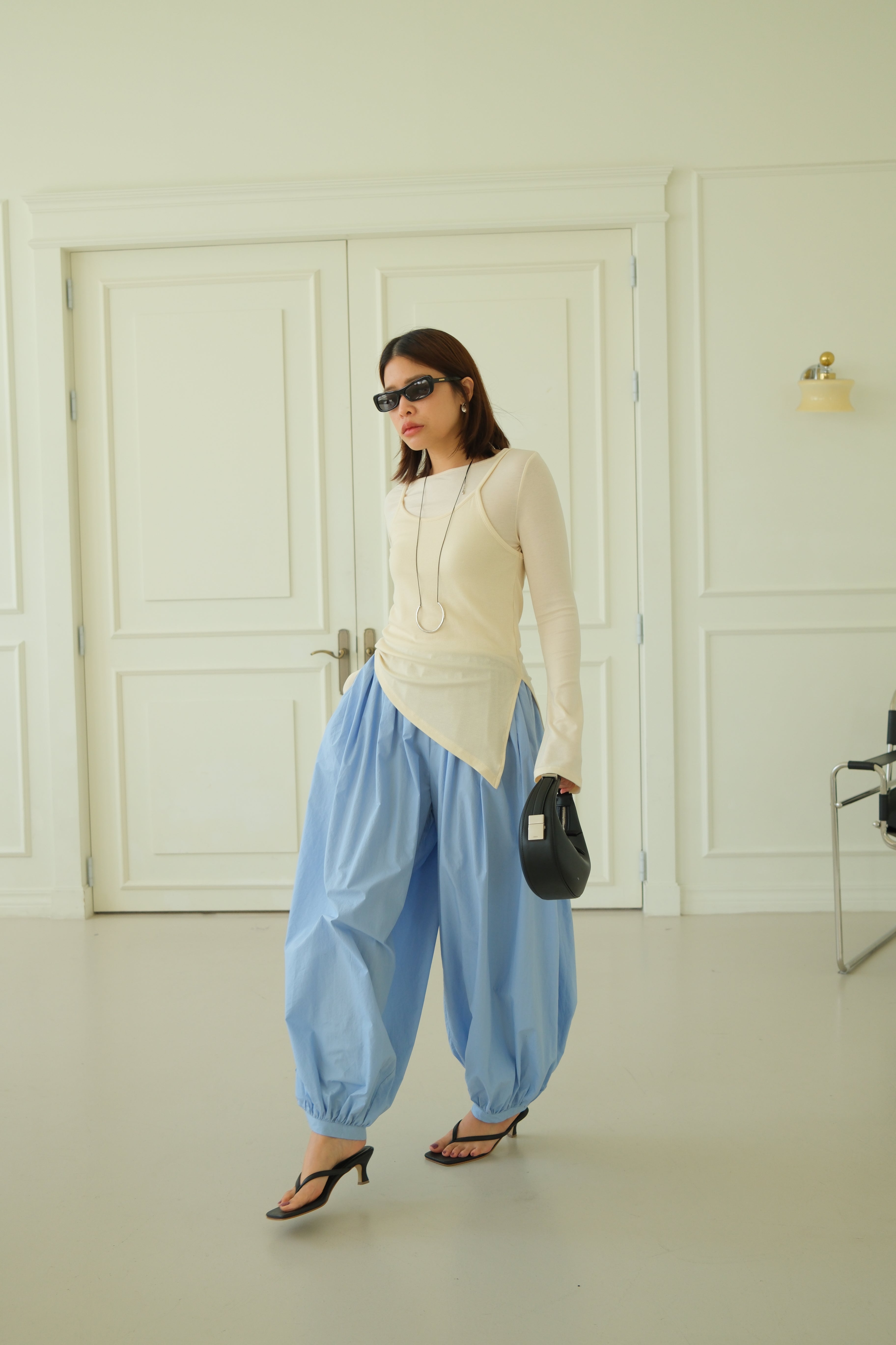 elasticated waist balloon parachute pants