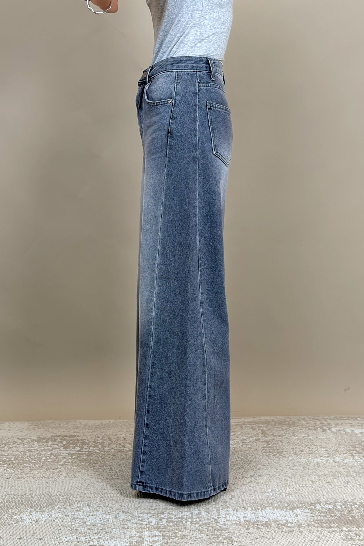 Della Grey Wash Wide Jeans