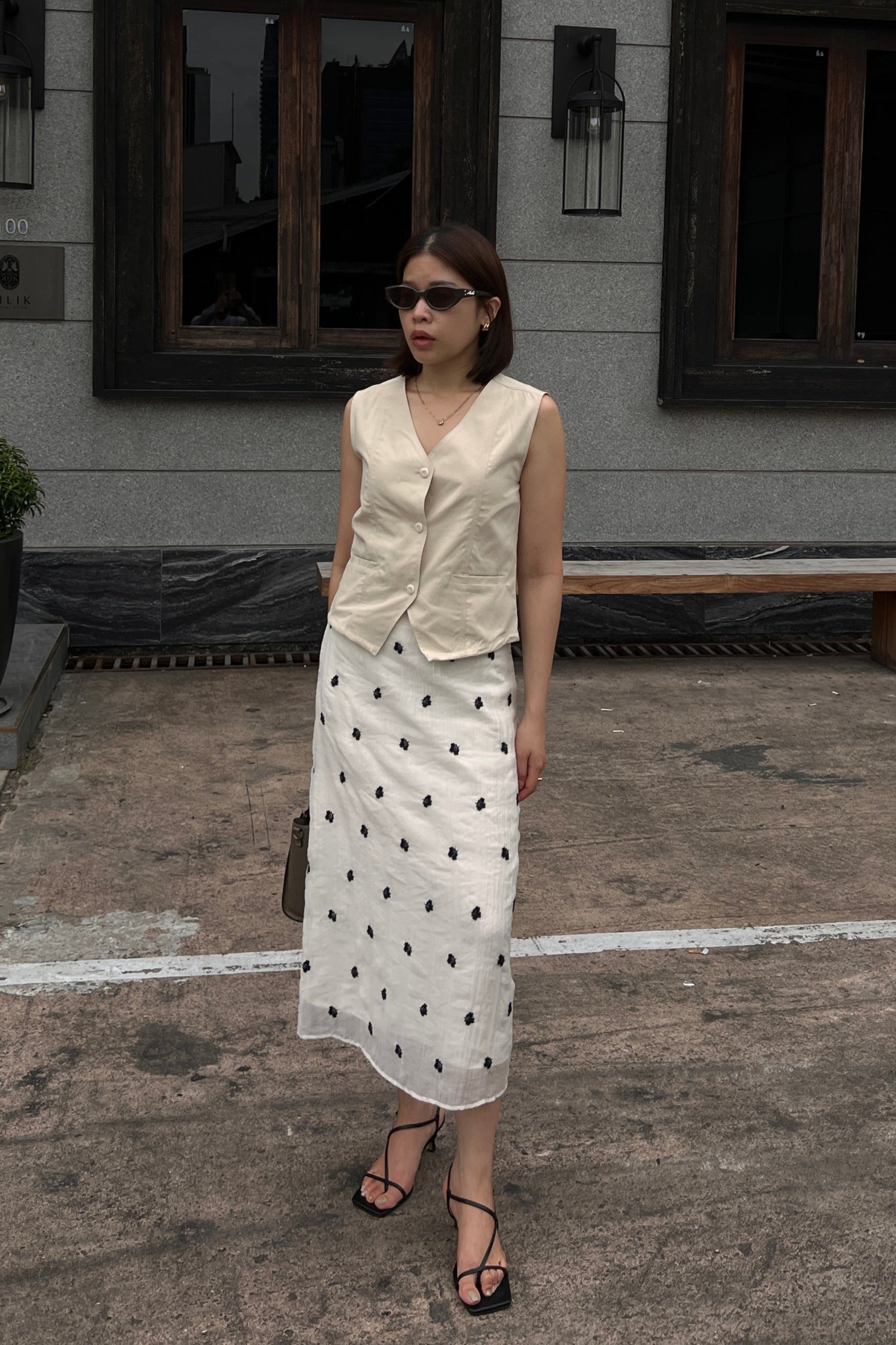 curvy Linen vest