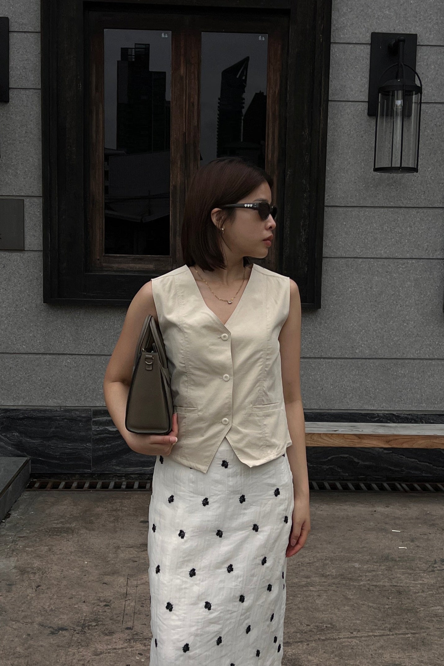 curvy Linen vest
