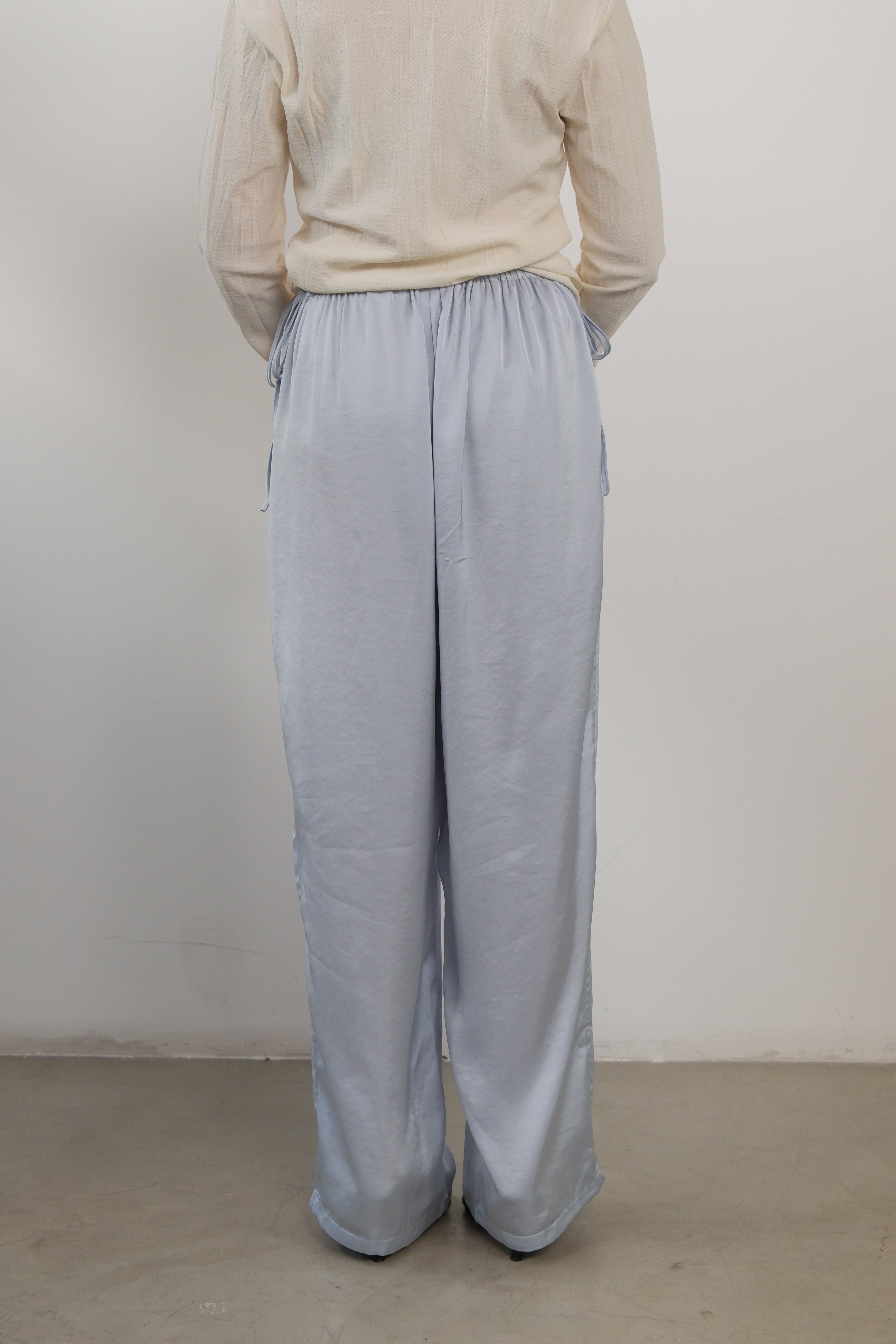 Flaw elasticated waist satin pants