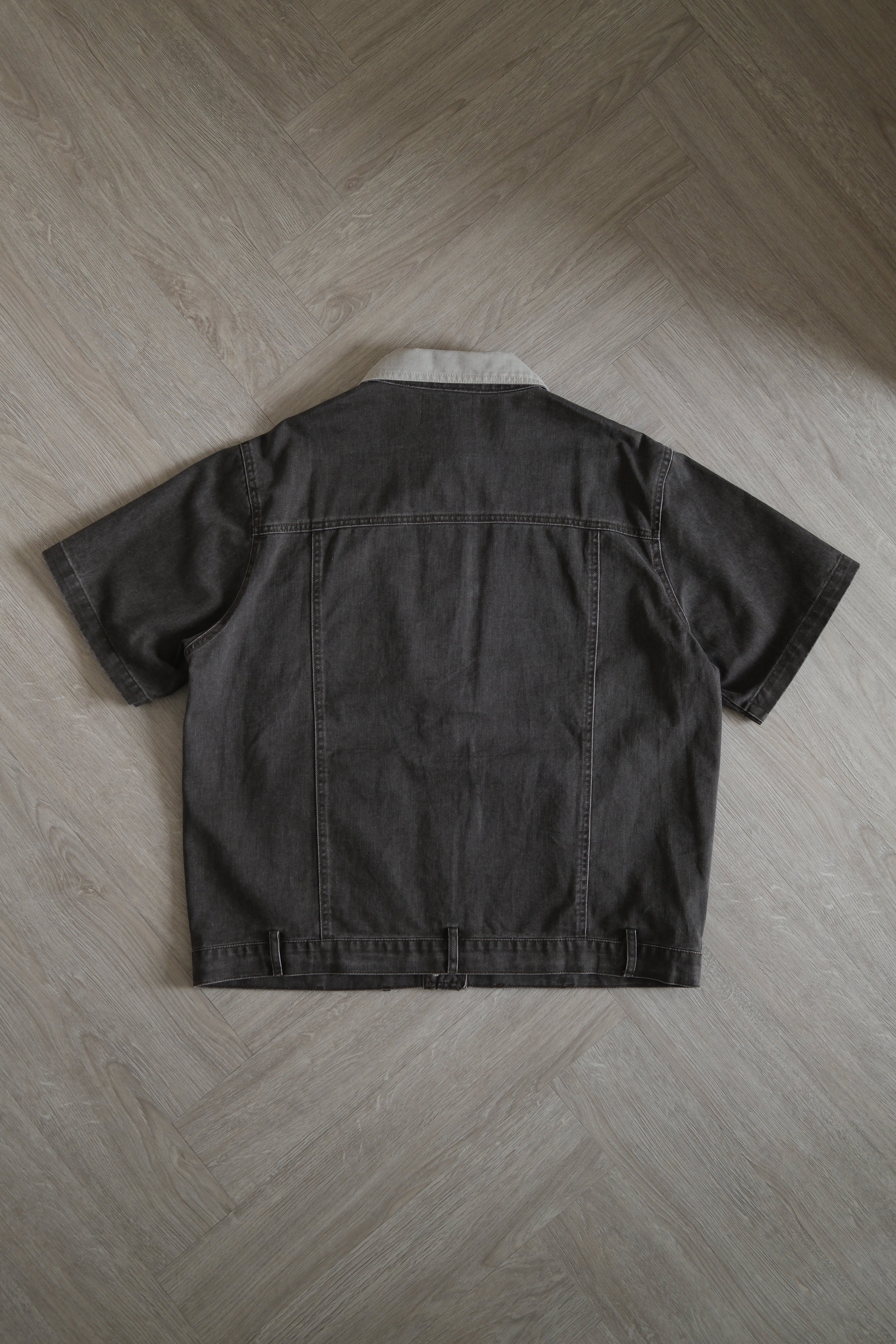 Belt loop short sleeve denim barn jacket